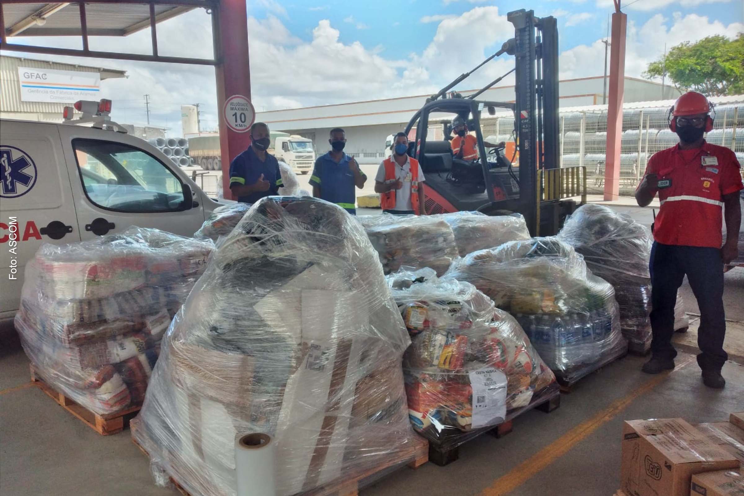 Empresa destinou 19,4 toneladas de água mineral, 24,7 toneladas em peças de vestuário, sapatos, roupas de cama, 850 colchões e 282 kg em produtos de limpeza às cidades atingidas.