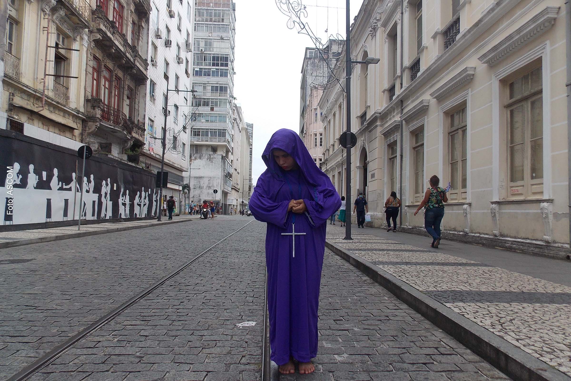 Espaço Cultural Casa 14 recebe o espetáculo “A Mulher de Roxo, Jayme Figura e Outras Figuras”, dirigido por Adson Brito do Velho.