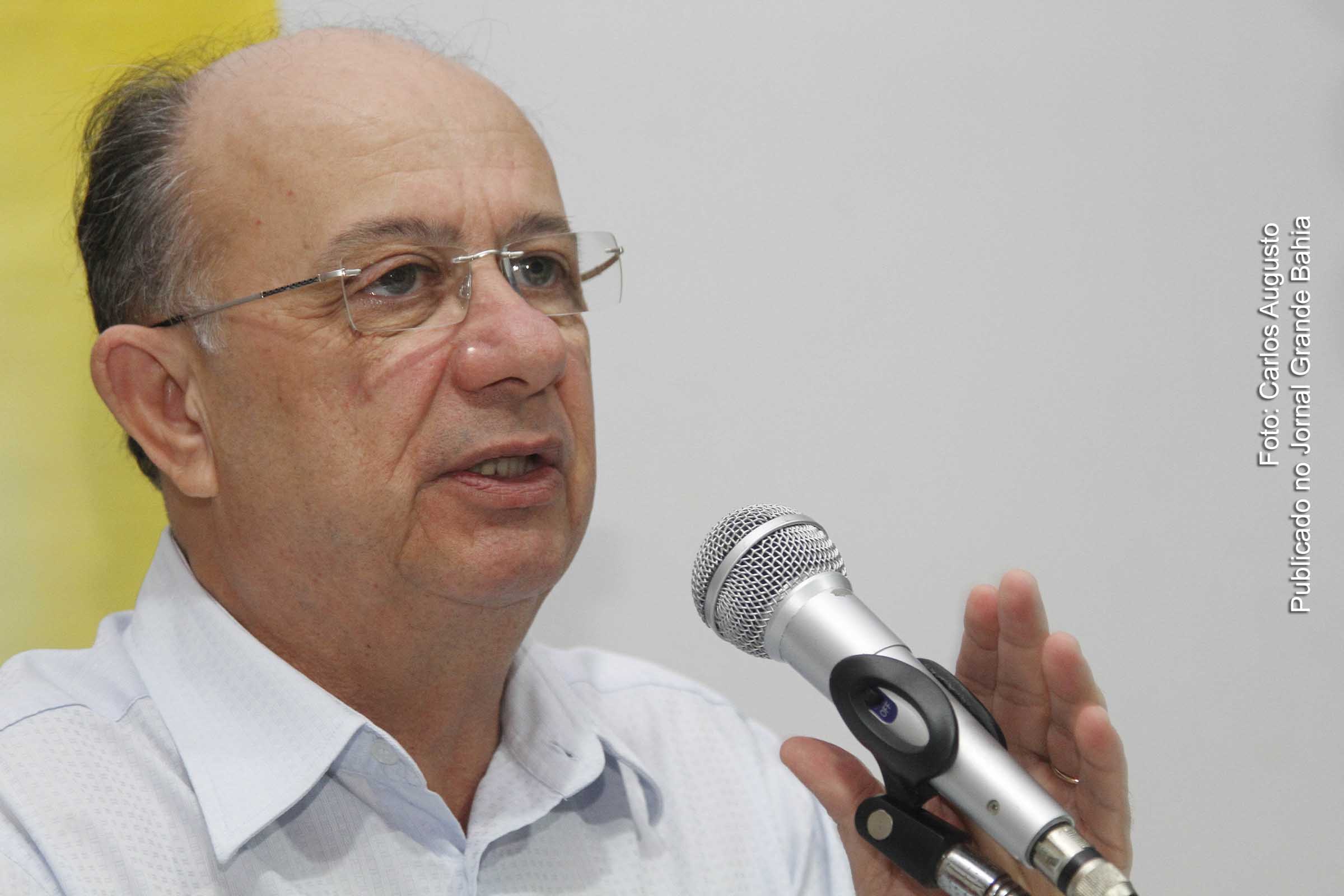 Ex-prefeito José Ronaldo faz cirurgia programada de vesícula, passa bem e retorna às atividades em cinco dias