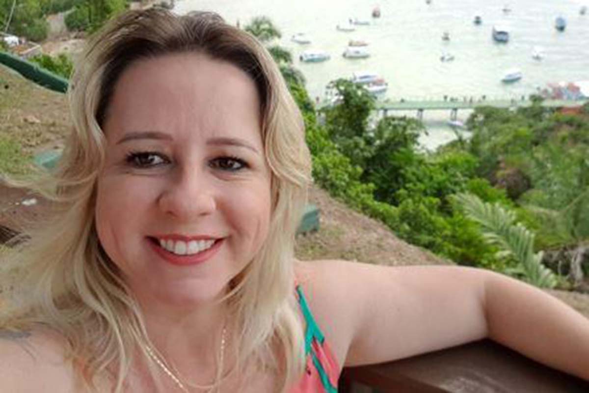 Completou trinta anos de fundação e funcionamento, ontem, domingo, o Hospital Inácia Pintos dos Santos, Hospital da Mulher, dirigida por Gilbert Lucas.