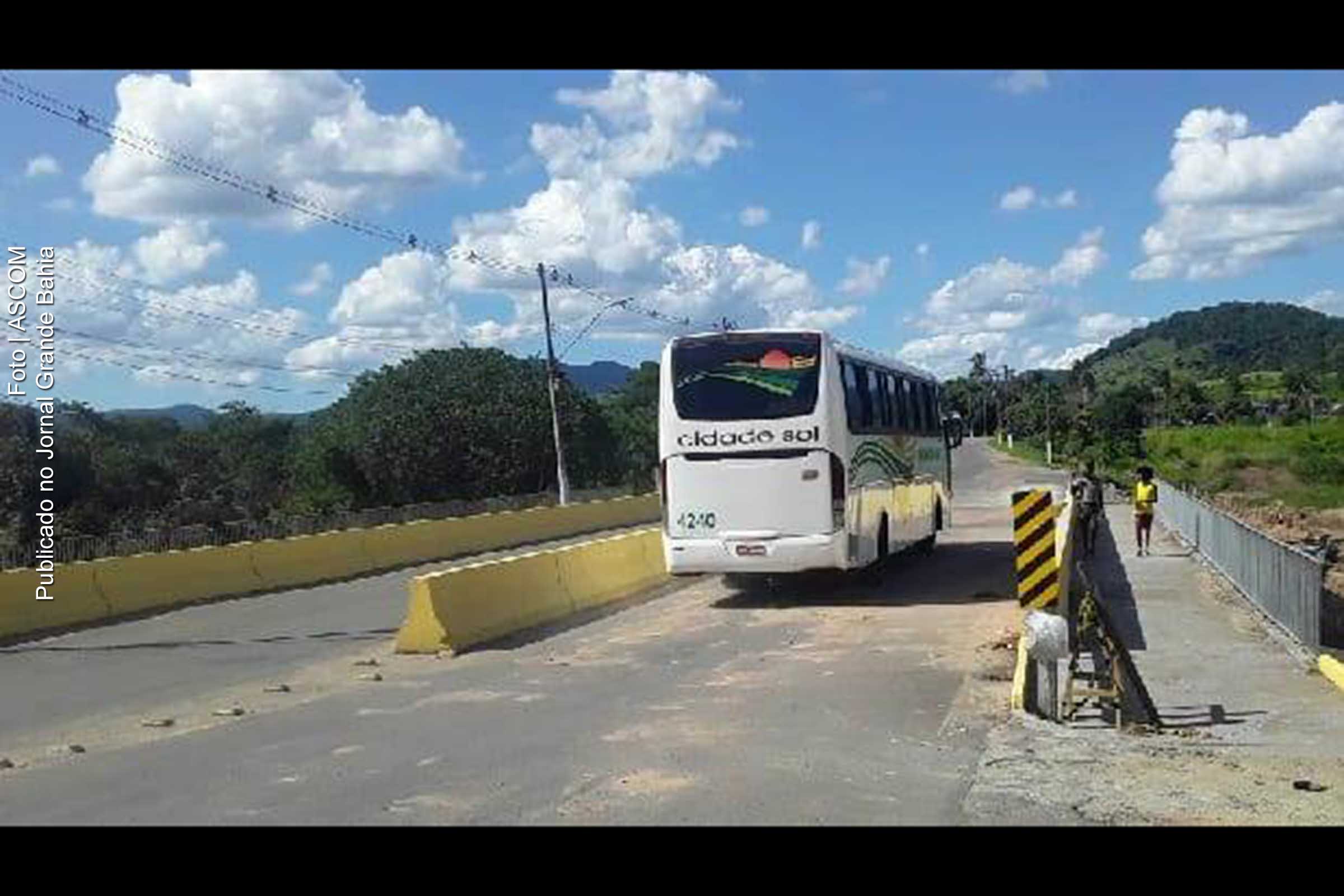 Tráfego é totalmente liberado no acesso a Floresta Azul