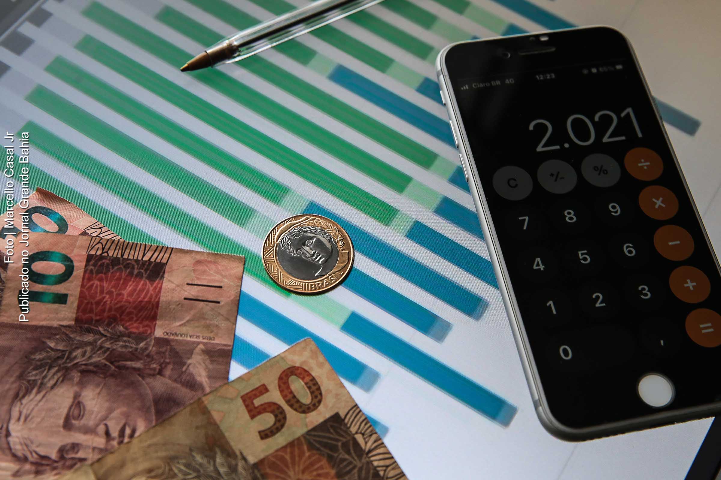 Taxa média de juros em dezembro de 2022 registrou 24,4% ao ano; Sistema bancário do Brasil promove extorsão contra a economia popular