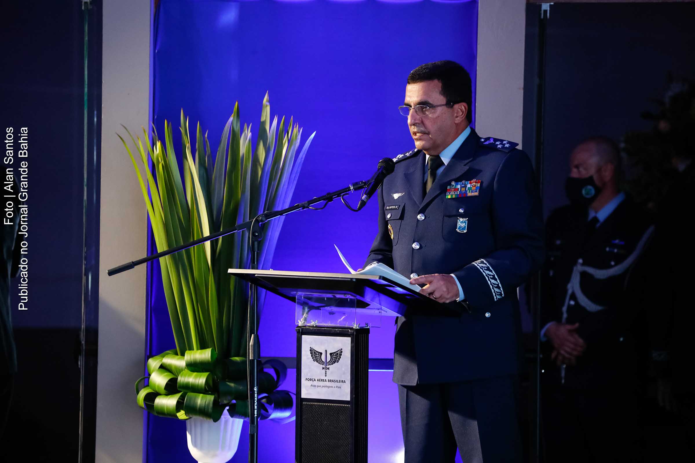 Tenente-Brigadeiro do Ar Carlos de Almeida Baptista Junior, comandante das Forças Armadas do Brasil. Segundo ele, Forças Armadas é uma instituição apartidária