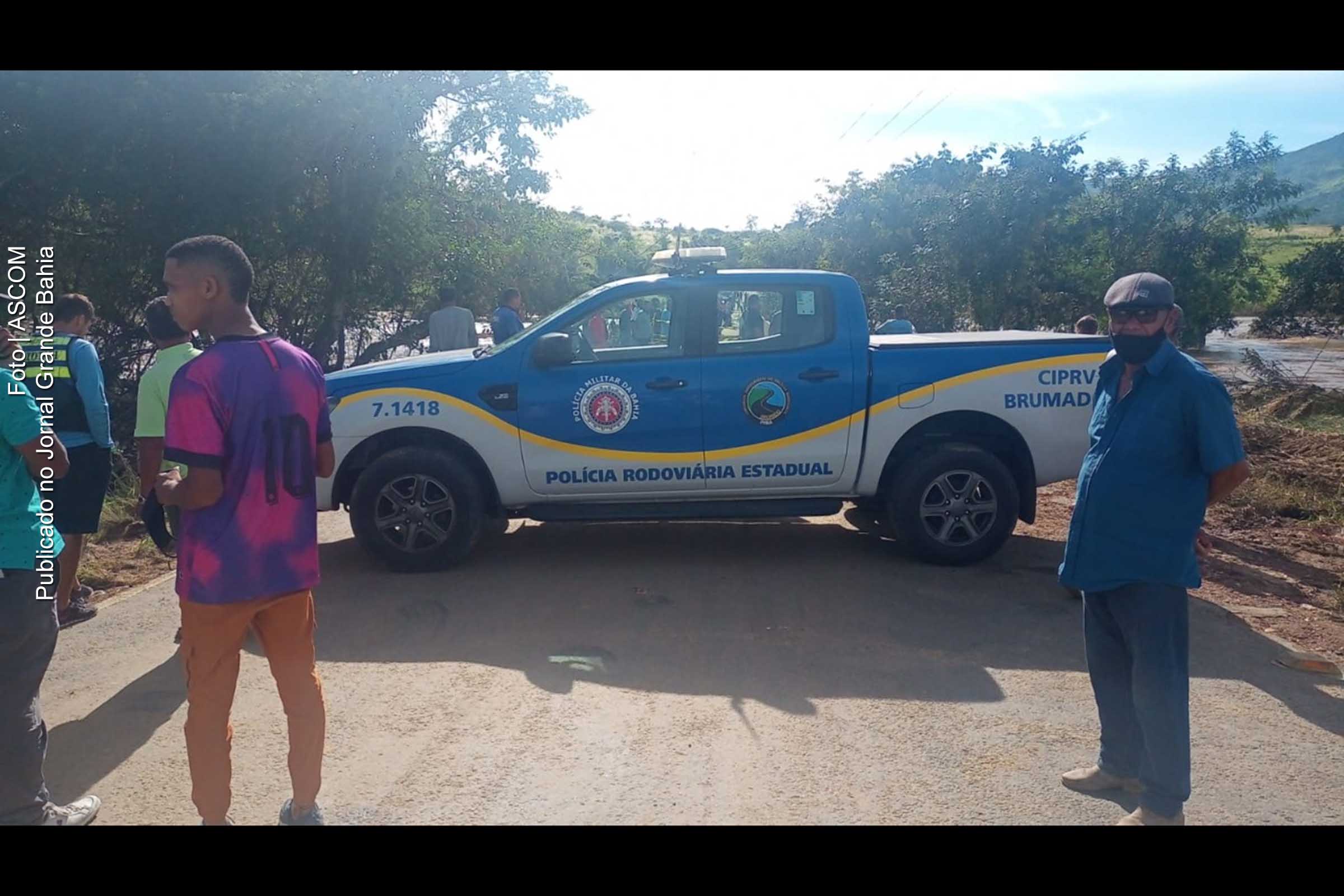 Tráfego de veículos na BA-120, entre Itapé e Itaju do Colônia, foi interrompido.