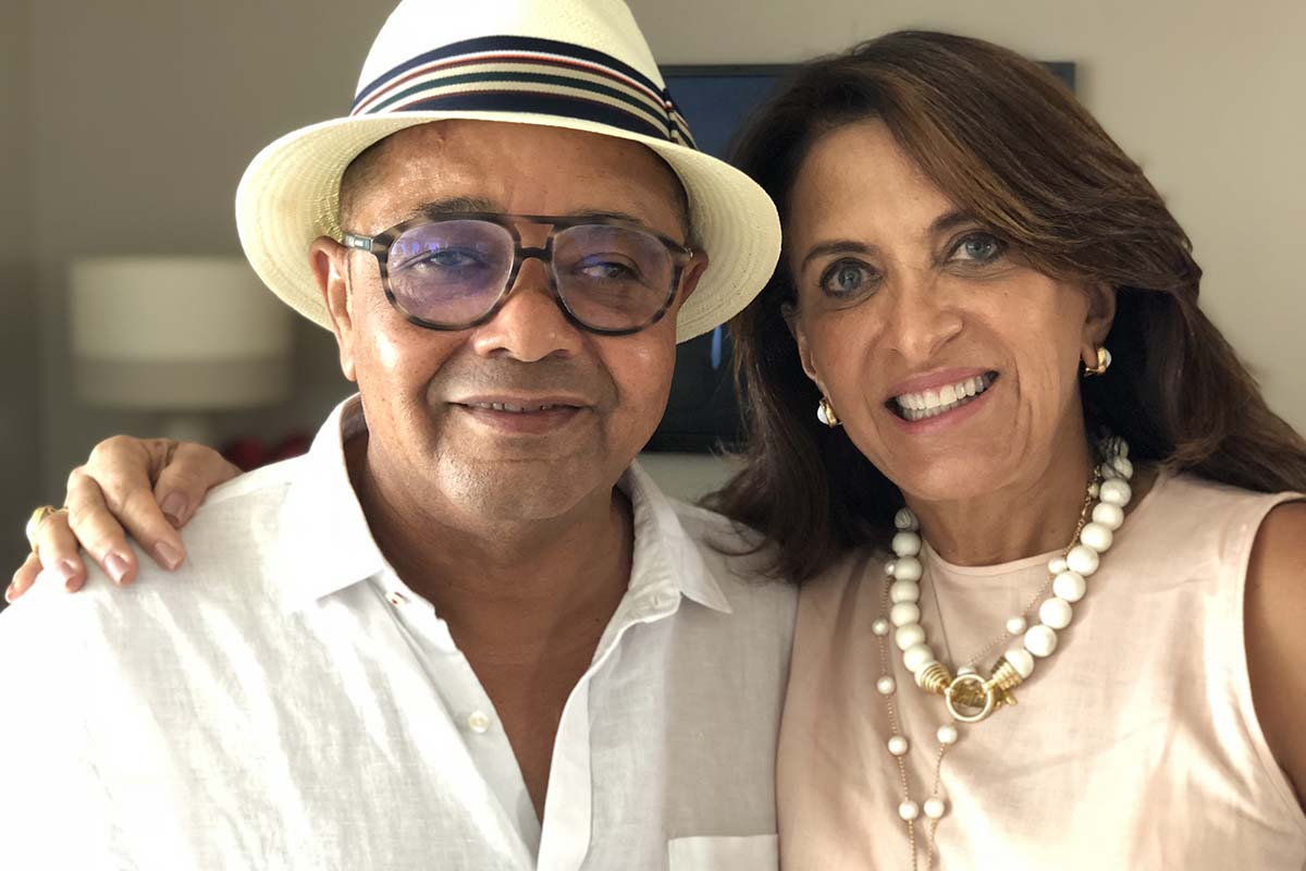 O consultor imobiliário Antônio Alencar e a primeira dama de Goiás Gracinha Caiado, socialmente.