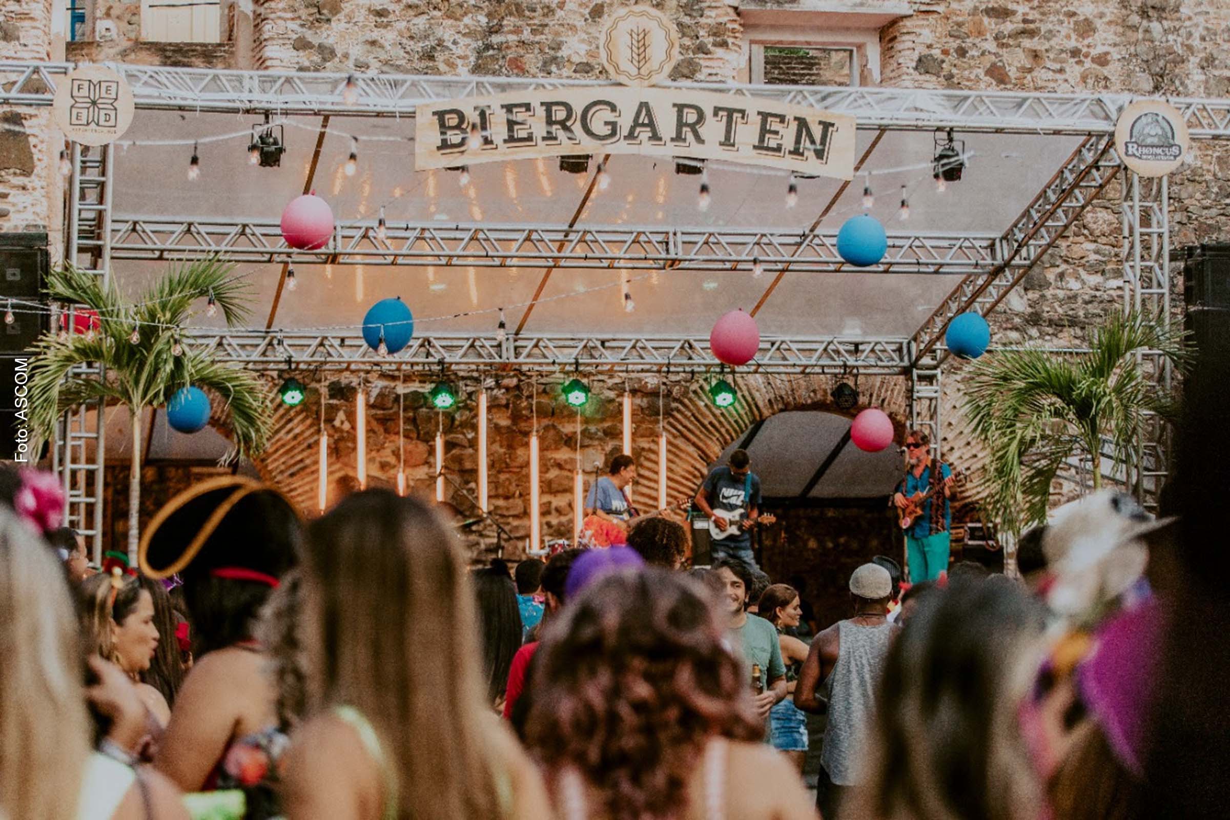 Além de Biergarten, Magary, Os My Friends e Vini animam baile carnavalesco no Castelo Garcia D’Ávila.