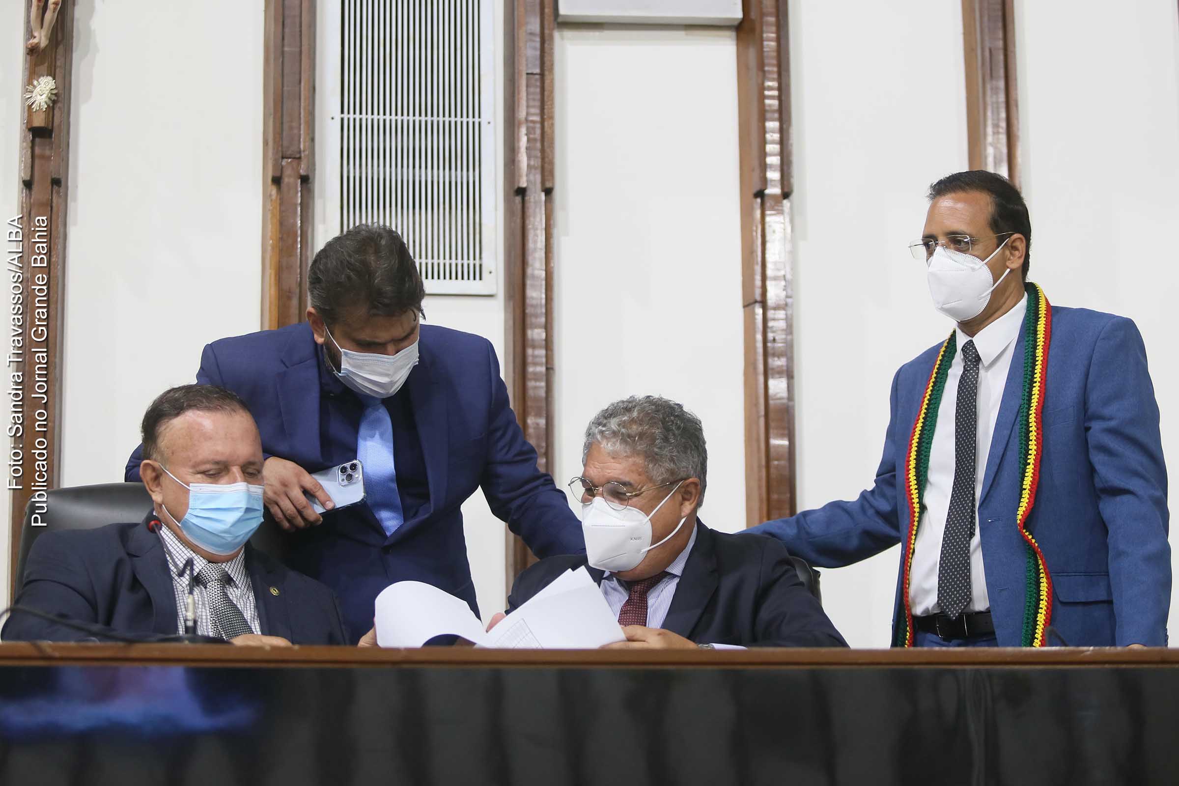 Comissões da ALBA são definidas sob a presidência do deputado Adolfo Menezes.