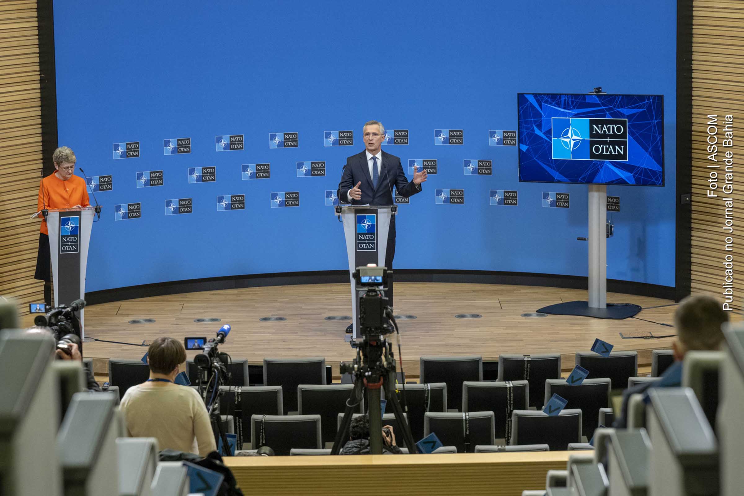 Jens Stoltenberg, secretário-geral da OTAN. Organização apresenta acordo para ativar plano de defesa que prevê envio de forças aos países-membros.