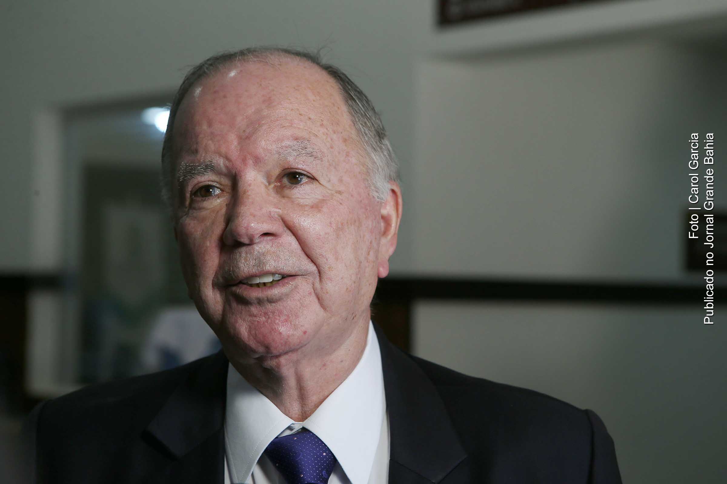 João Leão, vice-governador da Bahia, passa por atendimento médico.