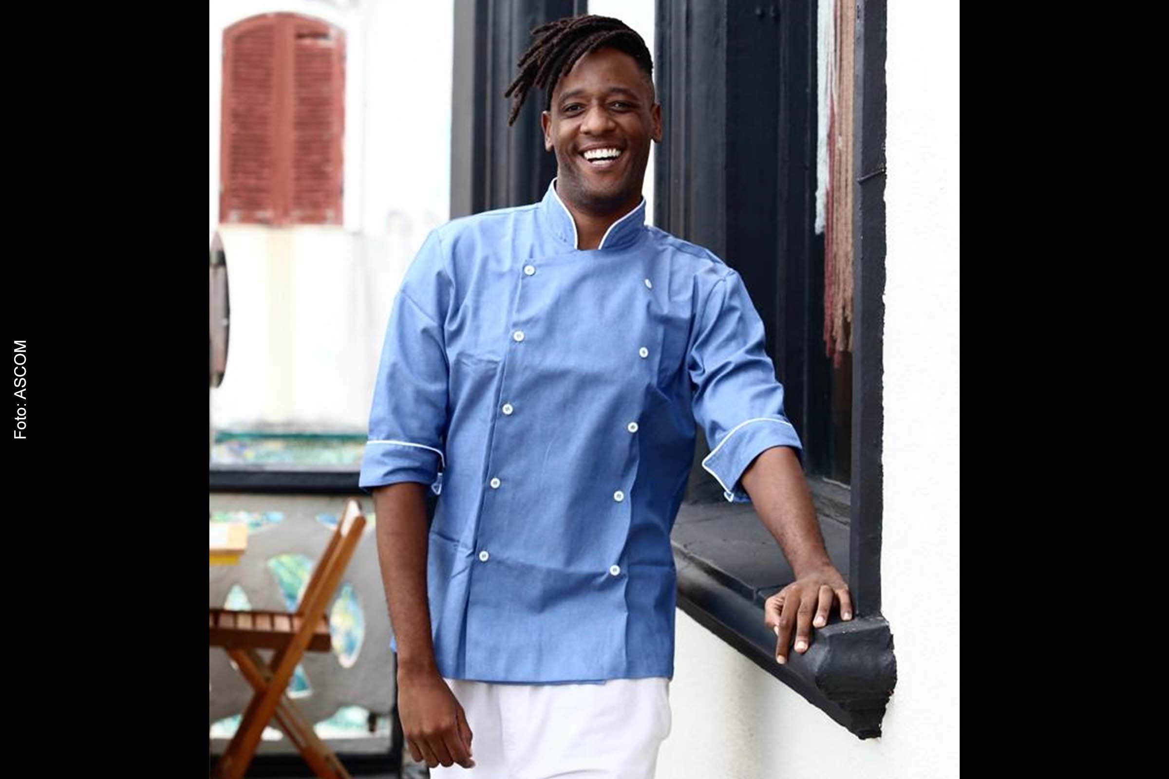 Com a experiência com os pratos da culinária baiana afrodiaspórica, o chef da casa, Matheus Almeida, é uma das atrações gastronômicas no ‘Carnabar’.