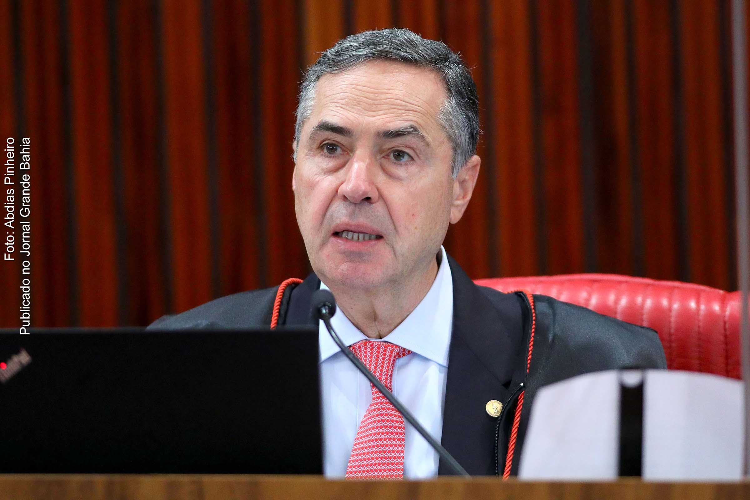 Ministro Roberto Barroso fez elogios ao processo eleitoral realizado em Portugal.