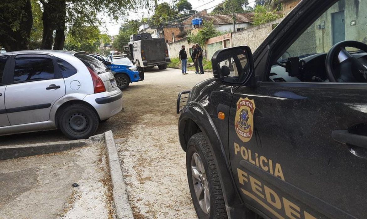 Além da clonagem de veículos, a operação também identificou que os servidores do Detran criavam veículos fictícios.