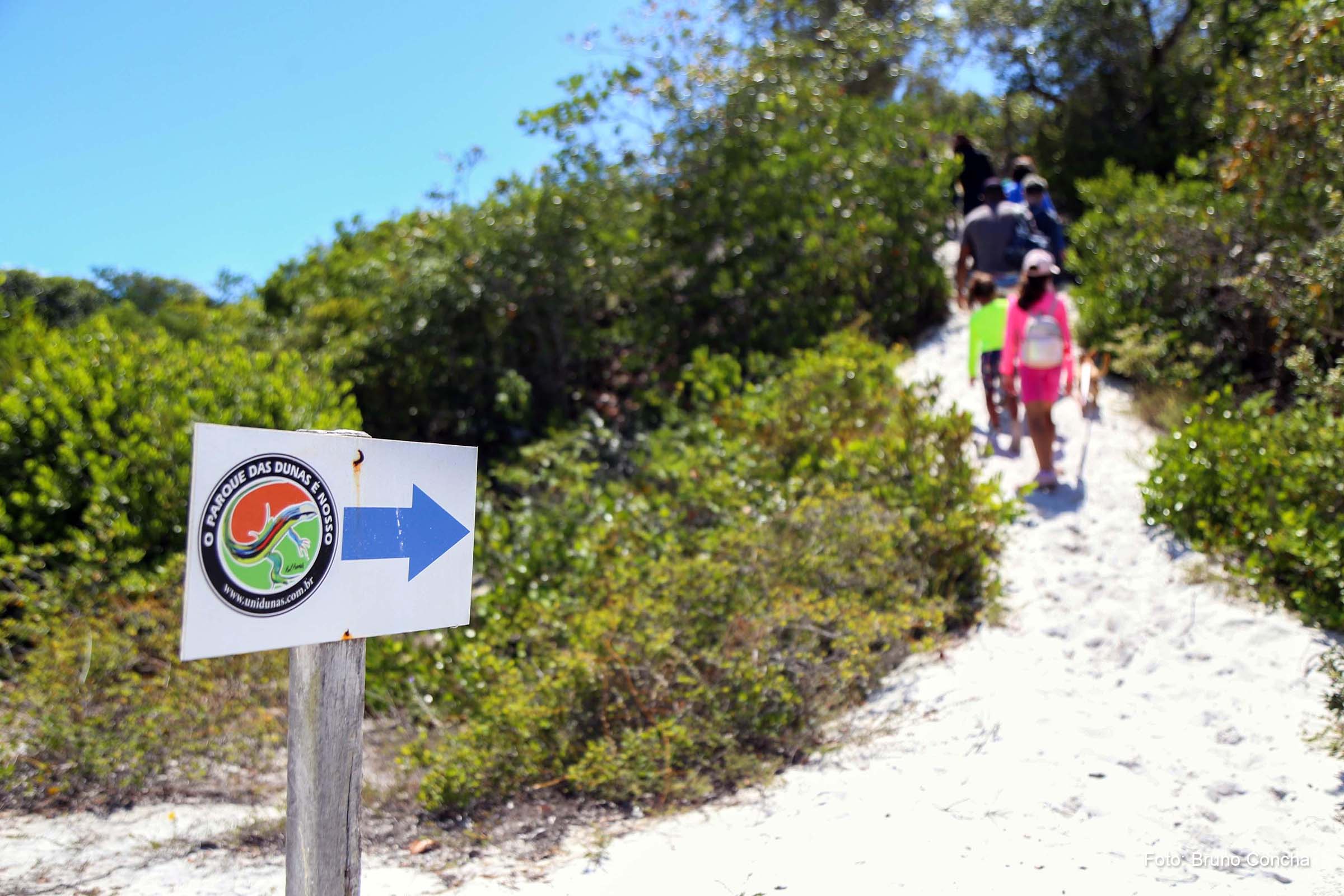 Parque das Dunas, localizado na Praia do Flamengo, é uma das opções para todo o público no final de semana.