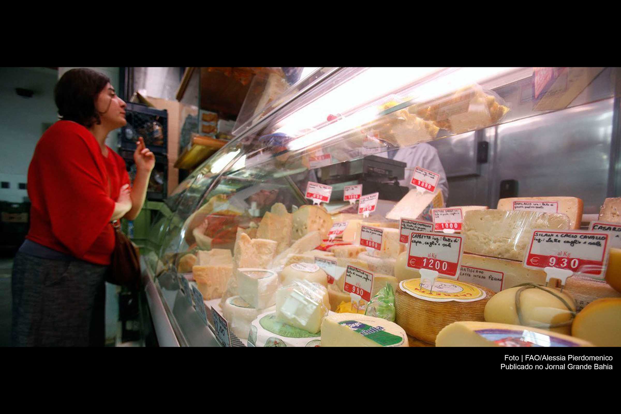 Índice da FAO subiu em janeiro, acelerado pelas restrições de oferta de óleos vegetais, sendo que commoditie ficou 4,2% mais alta em relação à dezembro; índice de preço do açúcar desceu 3,1%, graças à produção favorável na Índia e baixa do preço do etanol no Brasil.