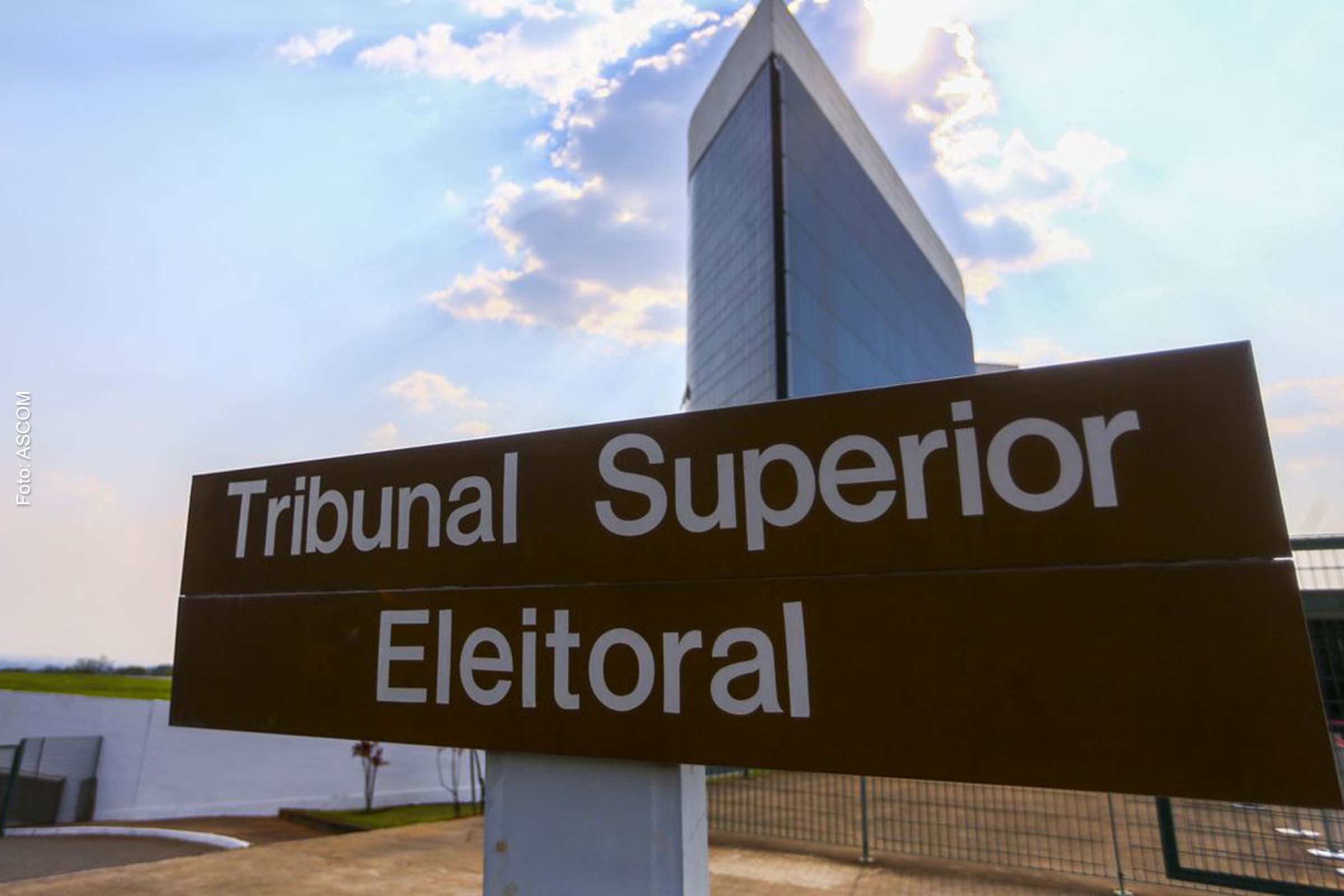 Em seu discurso, Fachin defendeu a condução das eleições majoritárias de 2022 pelo TSE com uso de urnas eletrônicas.