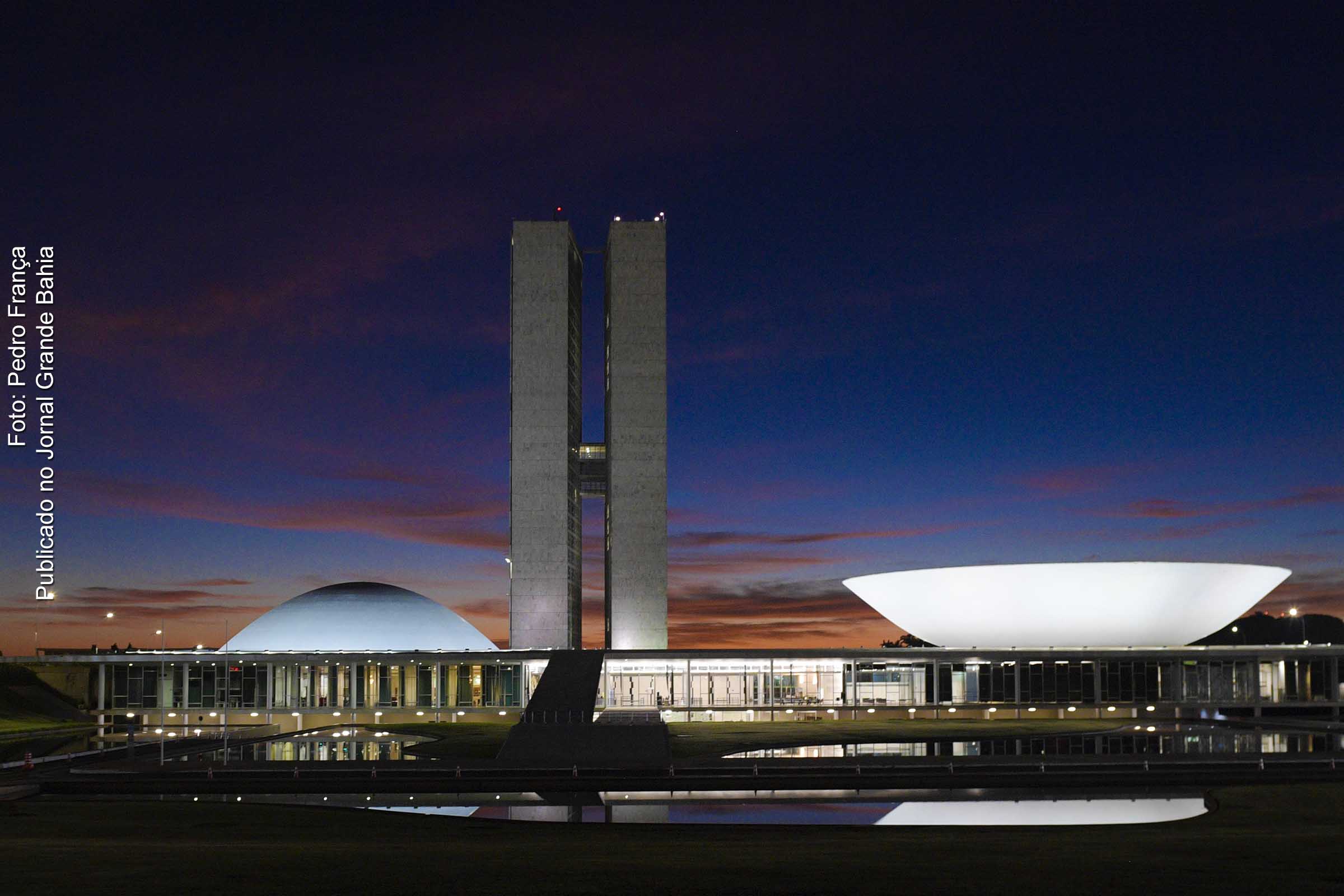 Quem disse que na Casa do Senhor não existe Satanás? | Por Sérgio Jones