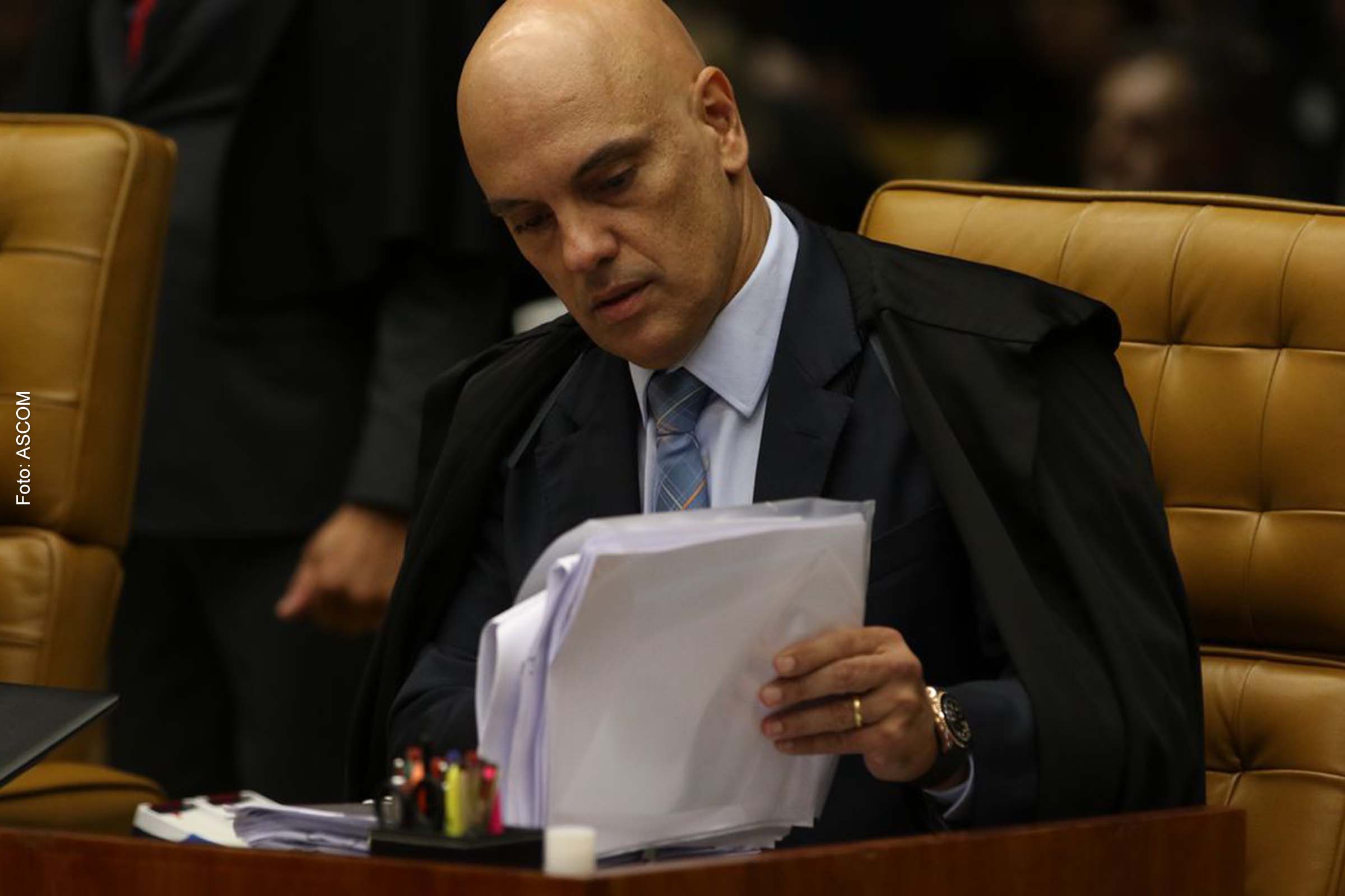 Alexandre de Moraes também abriu um inquérito pelo crime de desobediência de ordem judicial.