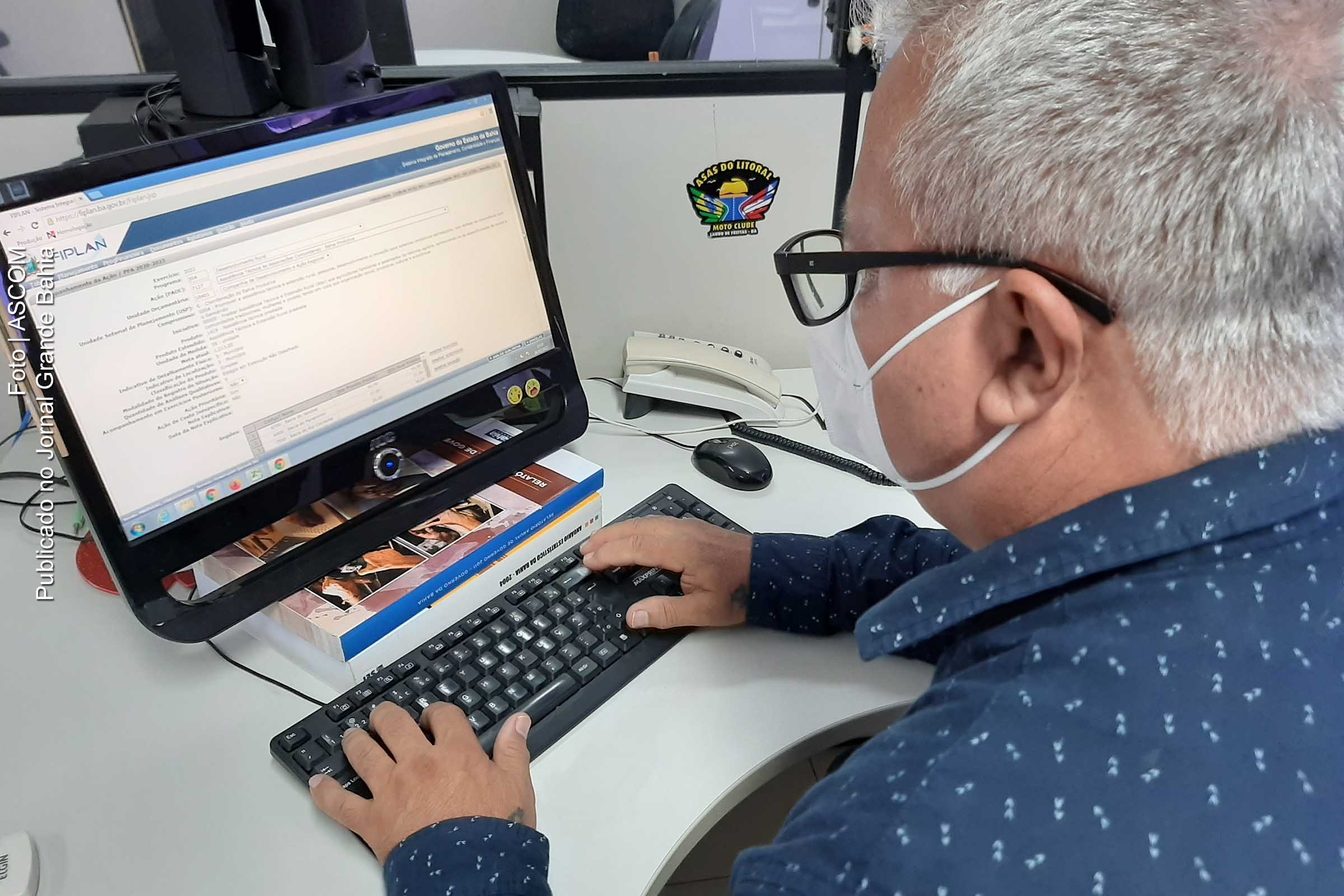 Artigo apresenta a experiência do acompanhamento das ações governamentais no Estado da Bahia.