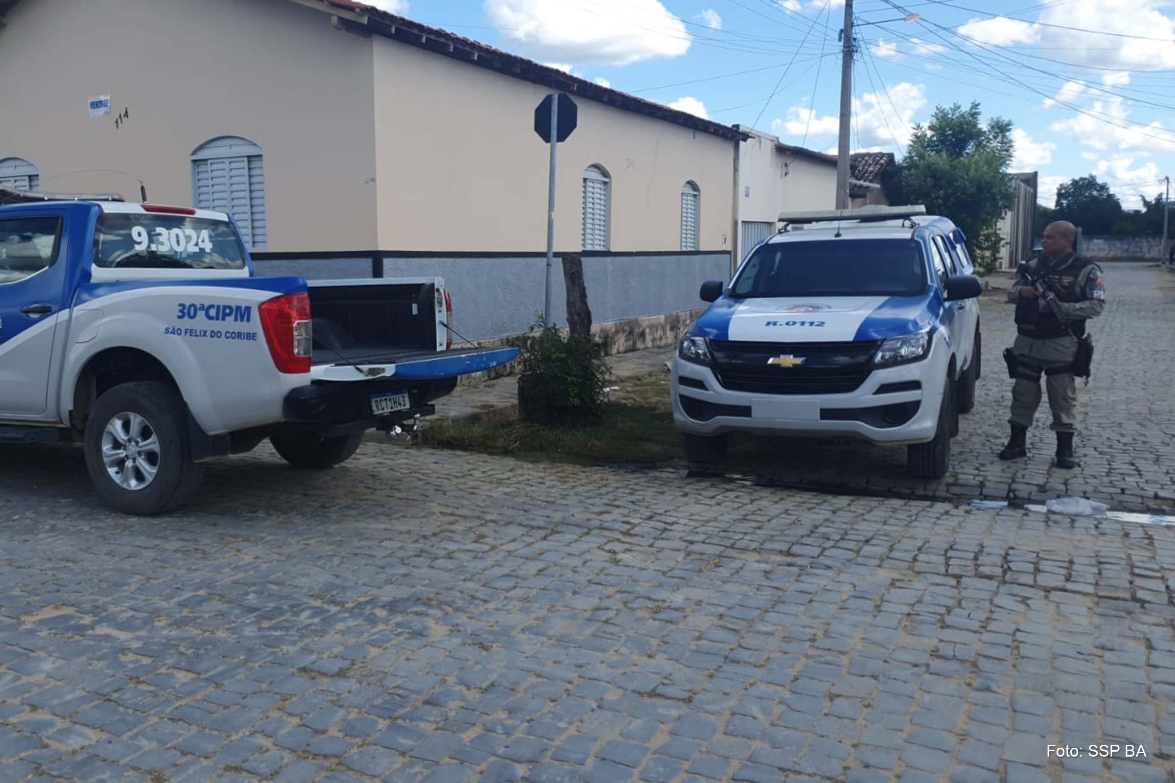 Ambos possuem passagens pela polícia pelos crimes de homicídio e tráfico de drogas.