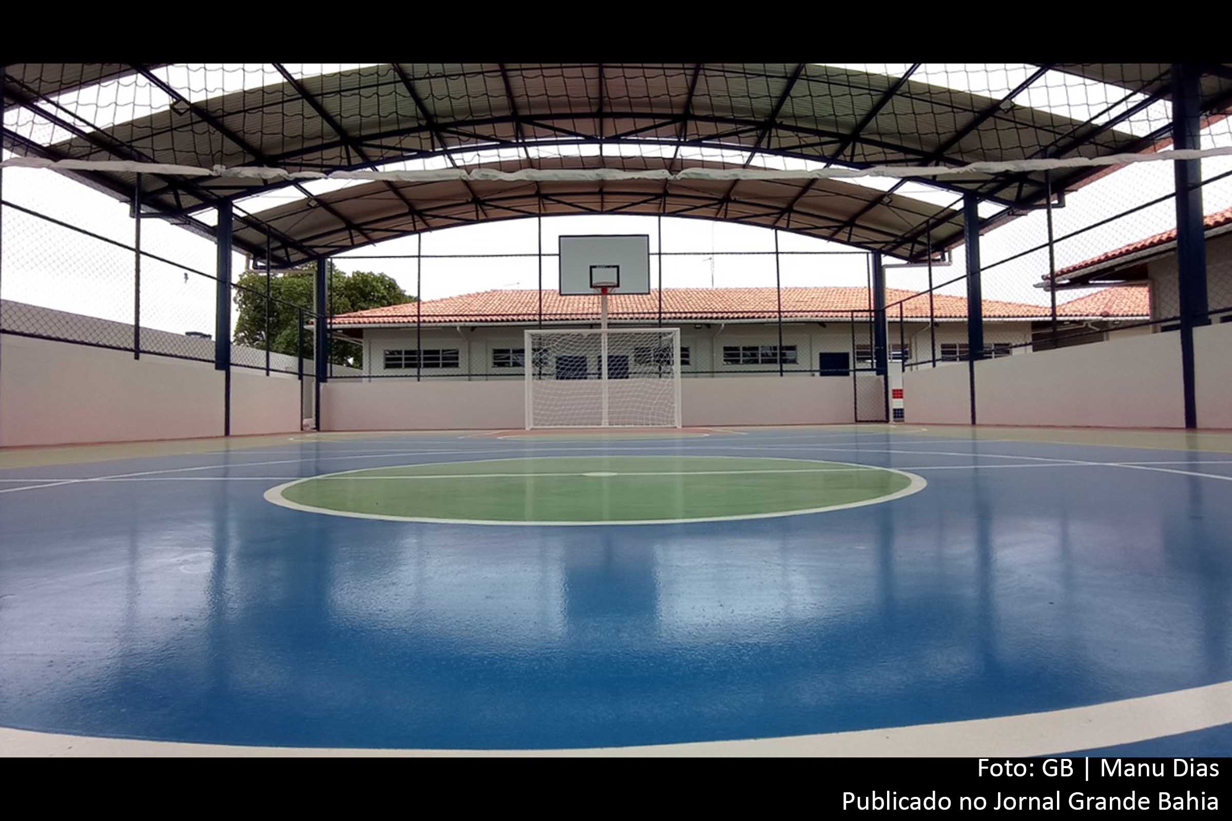 Cidade de Teixeira de Freitas recebe investimento em educação estadual.