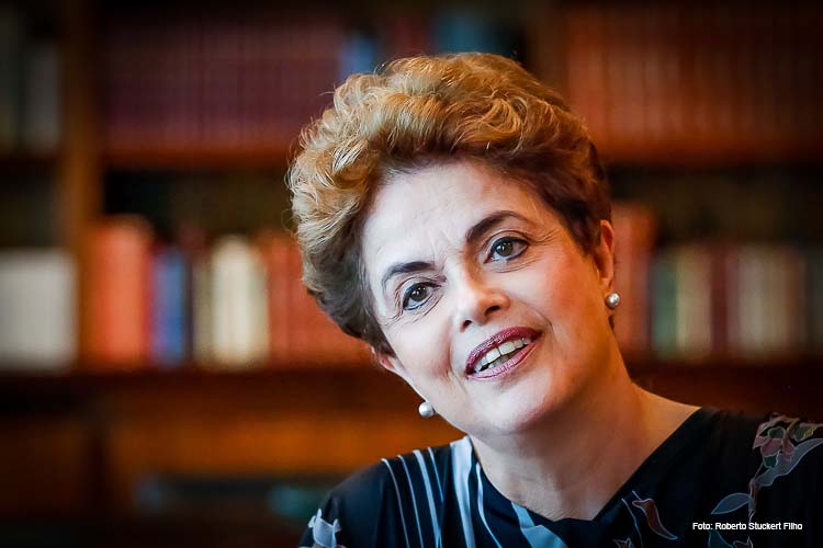 A decisão contraria a 10ª Vara Federal do Rio de Janeiro, que em 2019 condenou Dilma a indenizar a União.