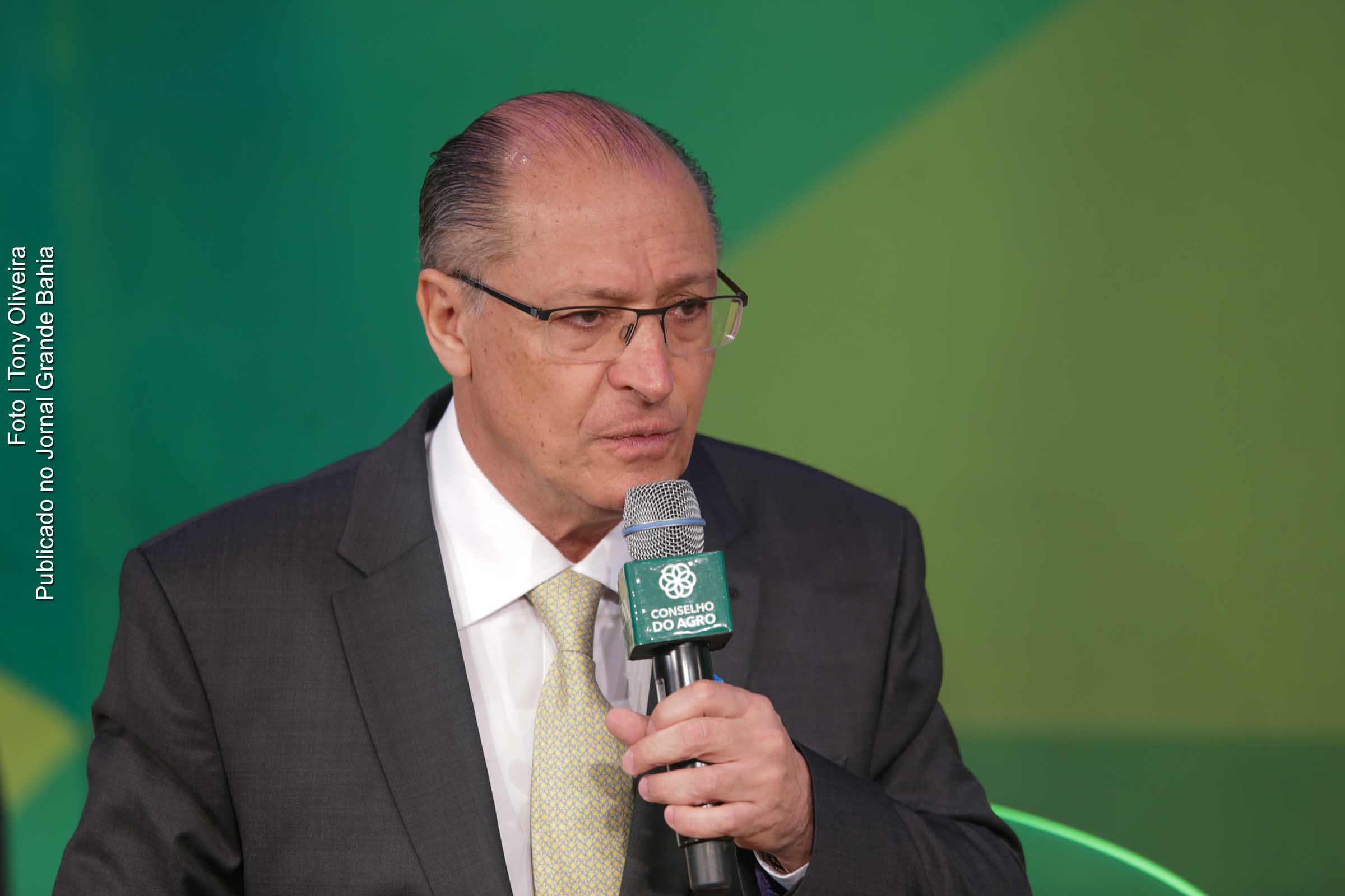 Ex-governador Geraldo Alckmin estava flertando com PSB desde que deixou o PSDB em meados de dezembro de 2021. Ao que tudo indica, passo dado por Alckmin o deixa mais próximo para uma possível aliança com o ex-presidente Lula nas Eleições de 2022.