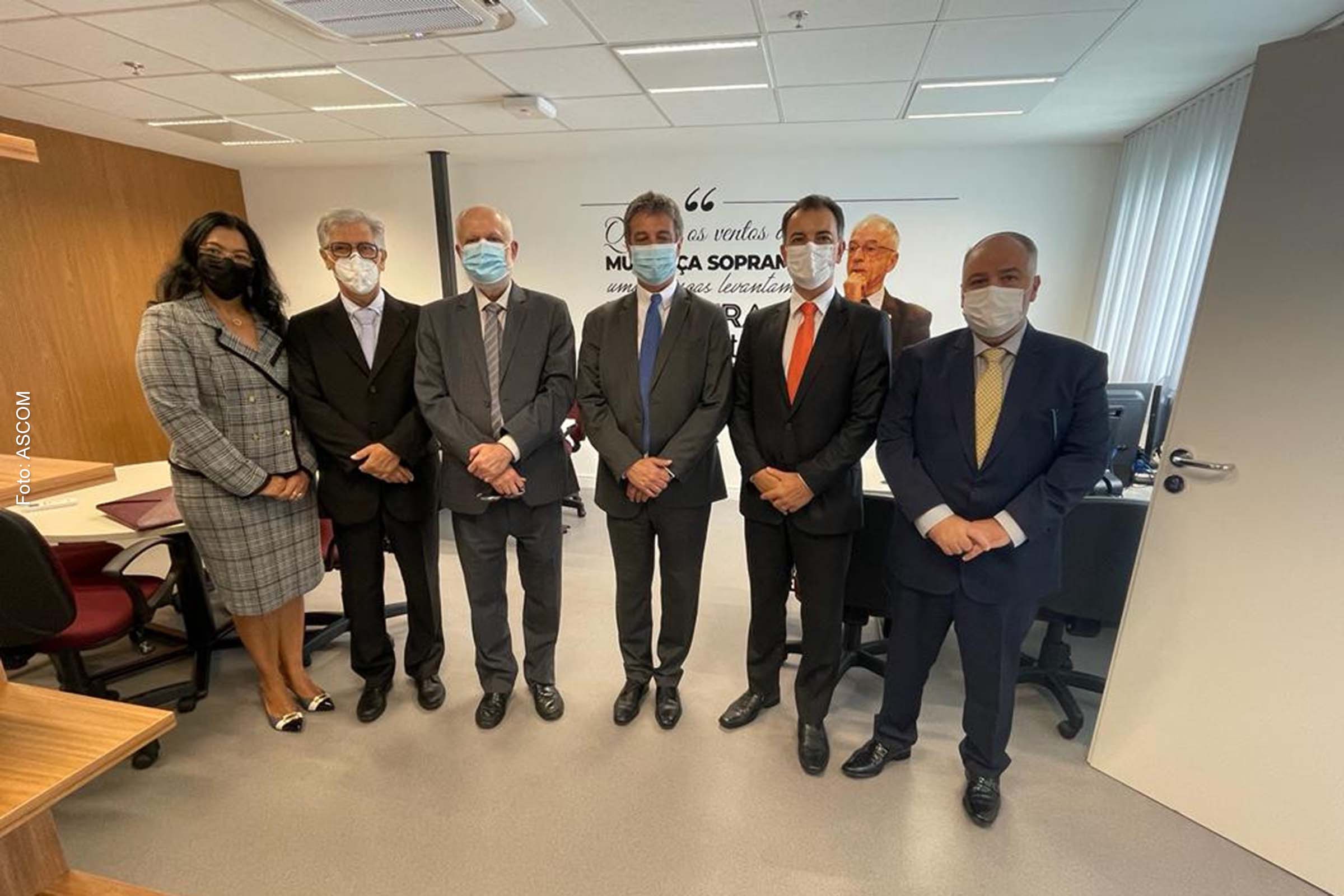 PJBA, em parceria com o CNJ, criou um grupo de trabalho para tentar uma solução emergencial para essa questão.