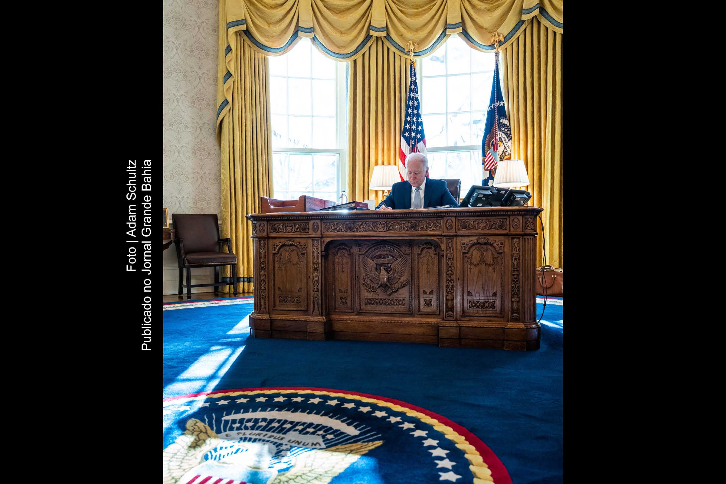 Presidente Joe Biden abusa de sanções econômicas contra a Rússia e transforma conflito militar com a Ucrânia em crise econômica global. Populações dos EUA e União Europeia pagam pela prepotência estadunidense em impor uma Ordem Mundial sobre os auspícios do Império Americano.