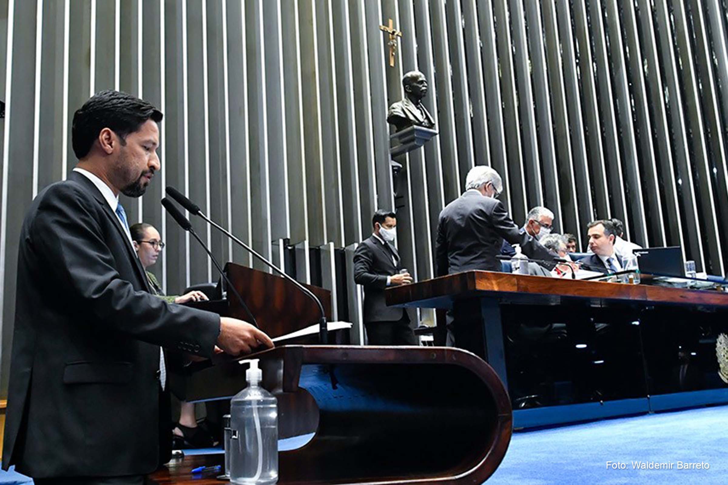 Senado aprova repasse de precatórios do FUNDEB para pagamento de professores