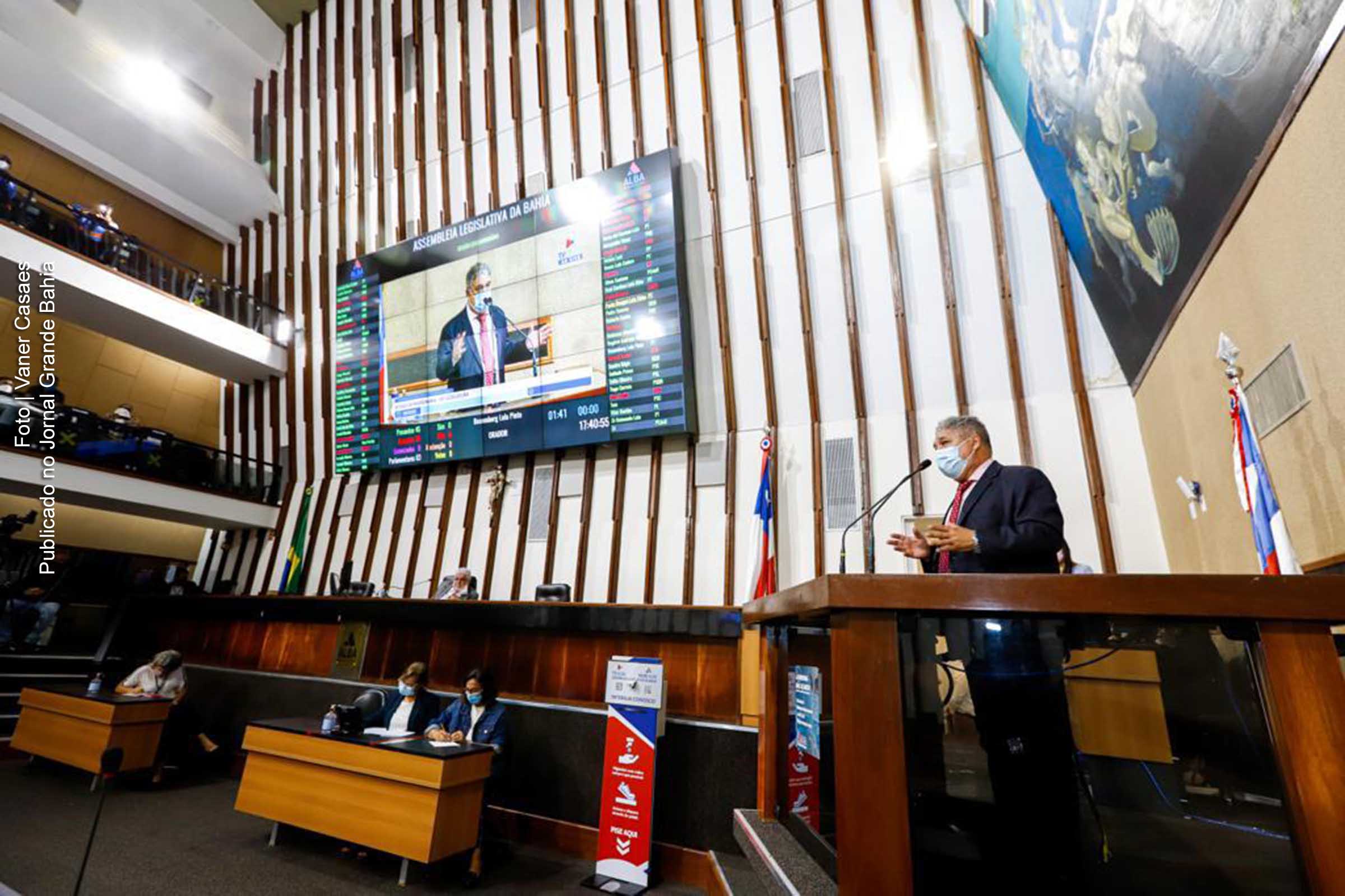 Sessão foi presidida pelo deputado Paulo Rangel, vice-presidente da ALBA.