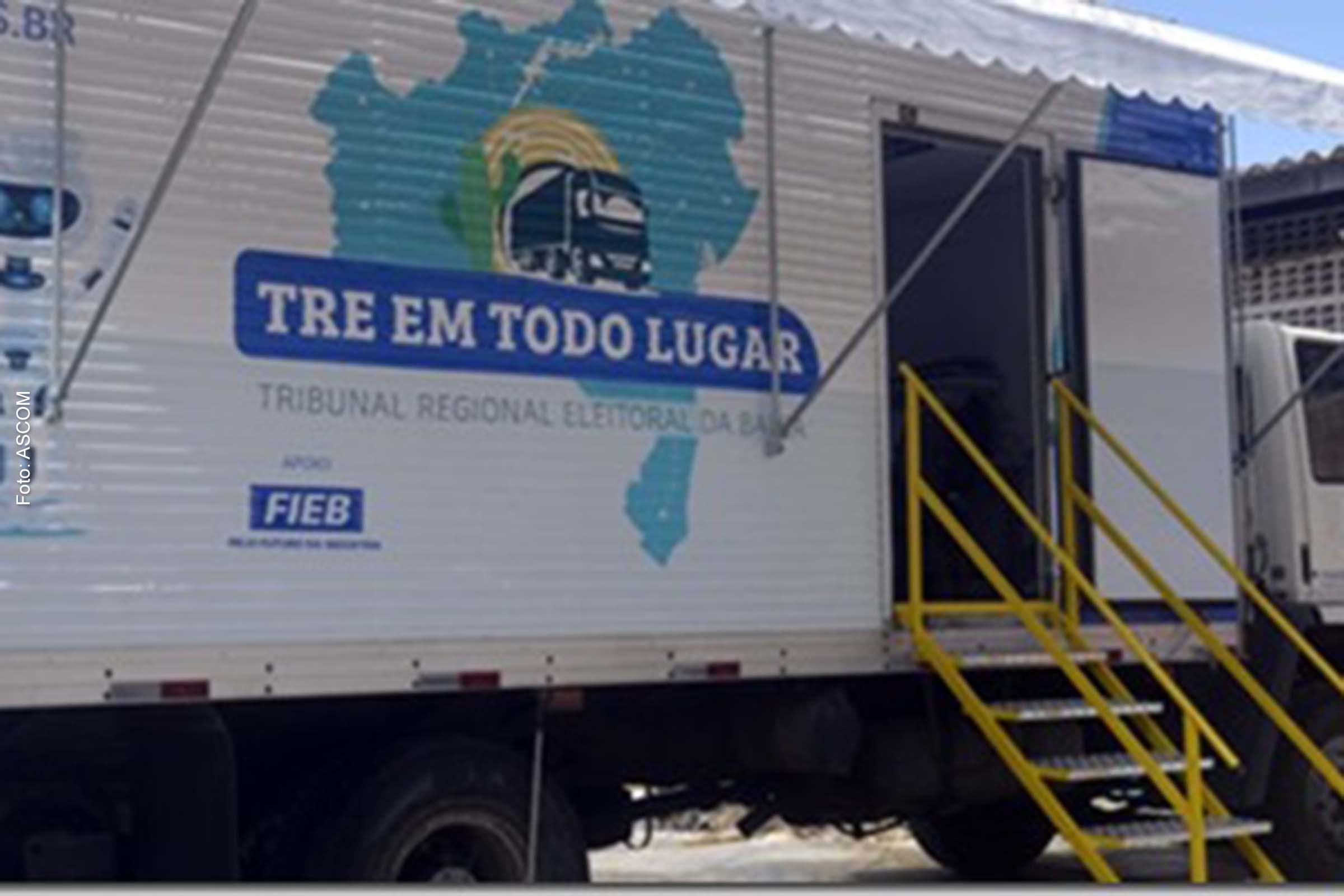 “TRE em Todo Lugar” está levando serviços eleitorais aos cidadãos que vão tirar o primeiro título ou precisam resolver pendências com a Justiça Eleitoral.