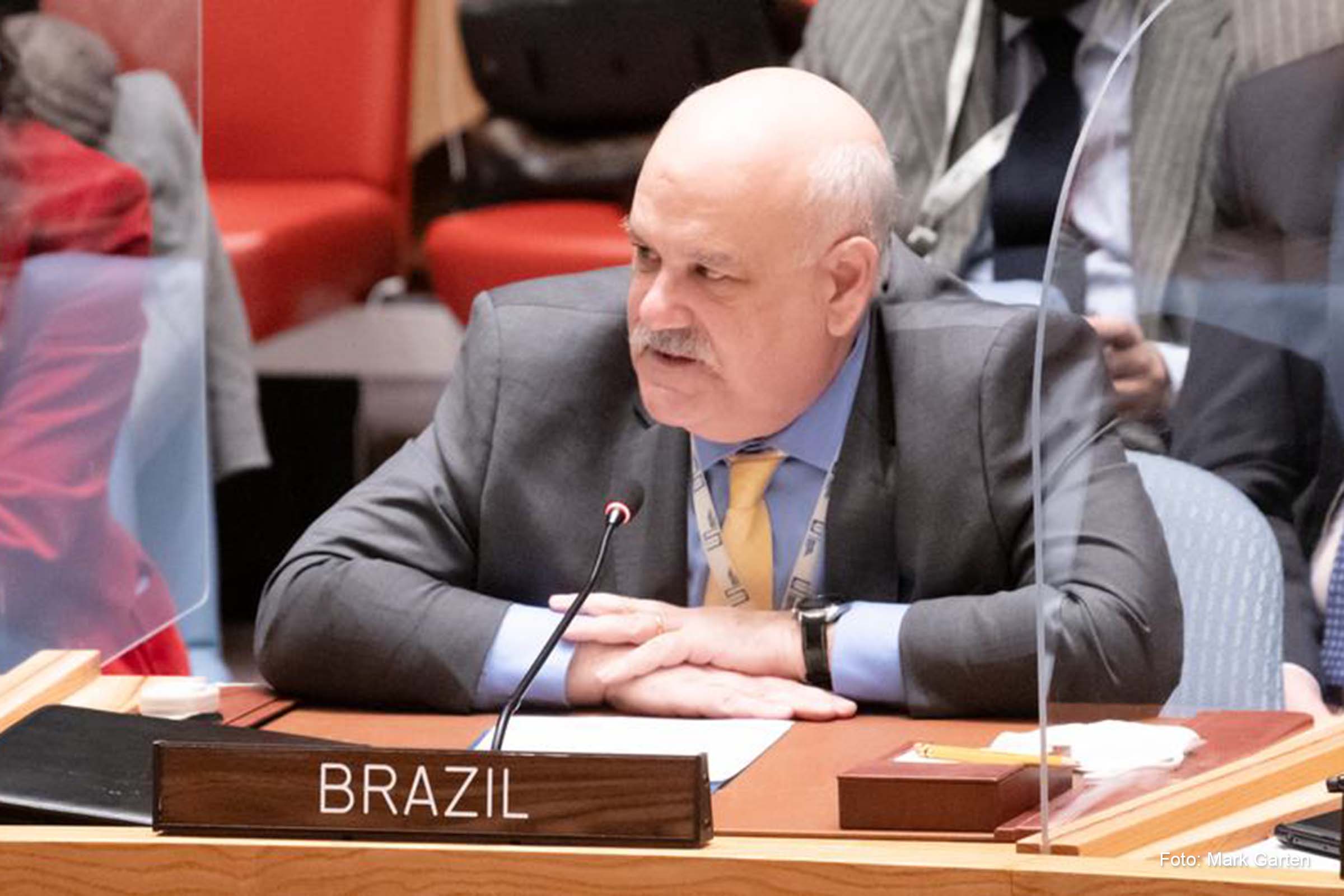 Embaixador Ronaldo Costa Filho diz à ONU News que função do órgão é sentar e negociar uma solução por meios pacíficos e não por meios das armas.