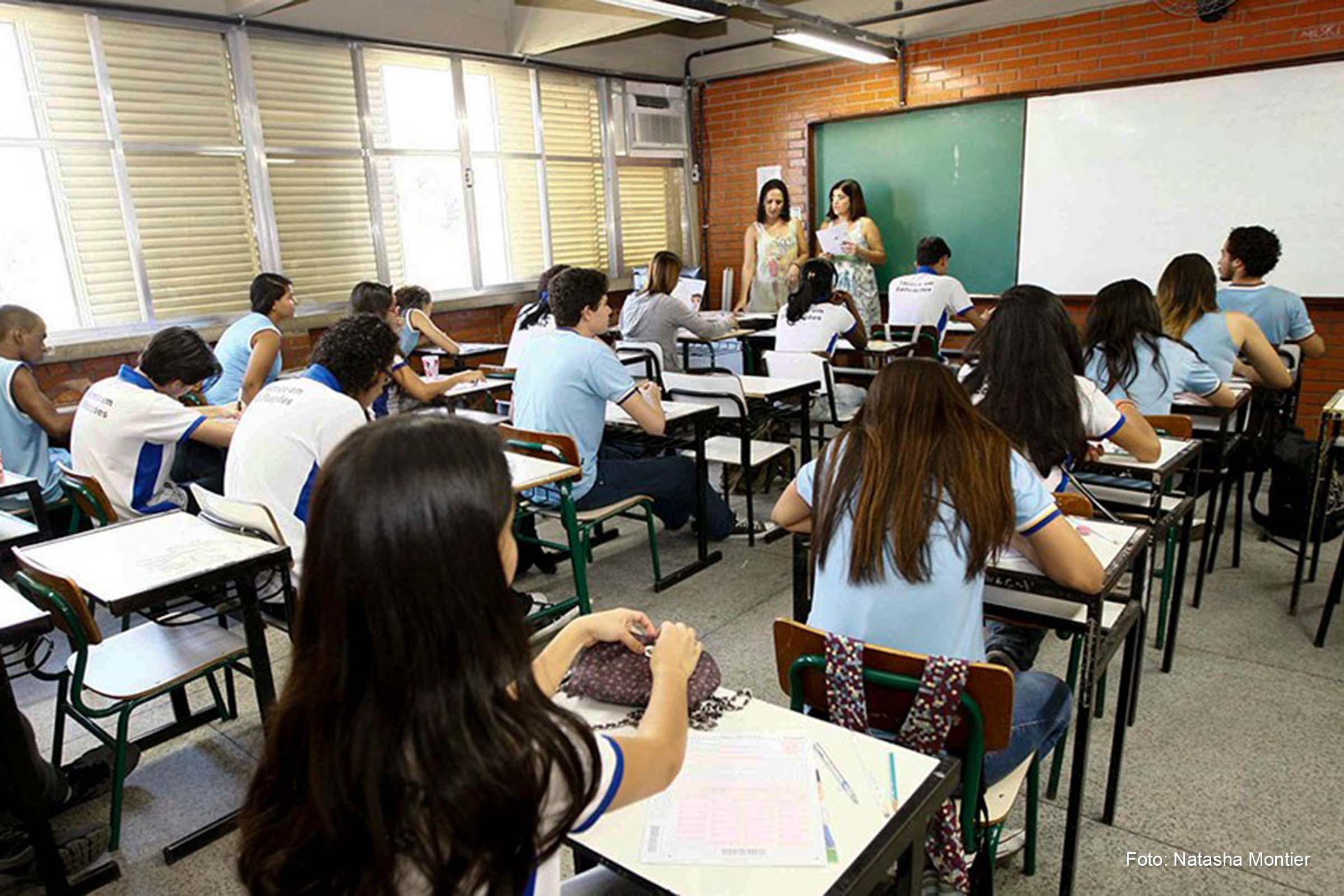 Lei beneficia professores que atuaram em períodos em que houve repasse a menos da União ao Fundef e ao Fundeb.