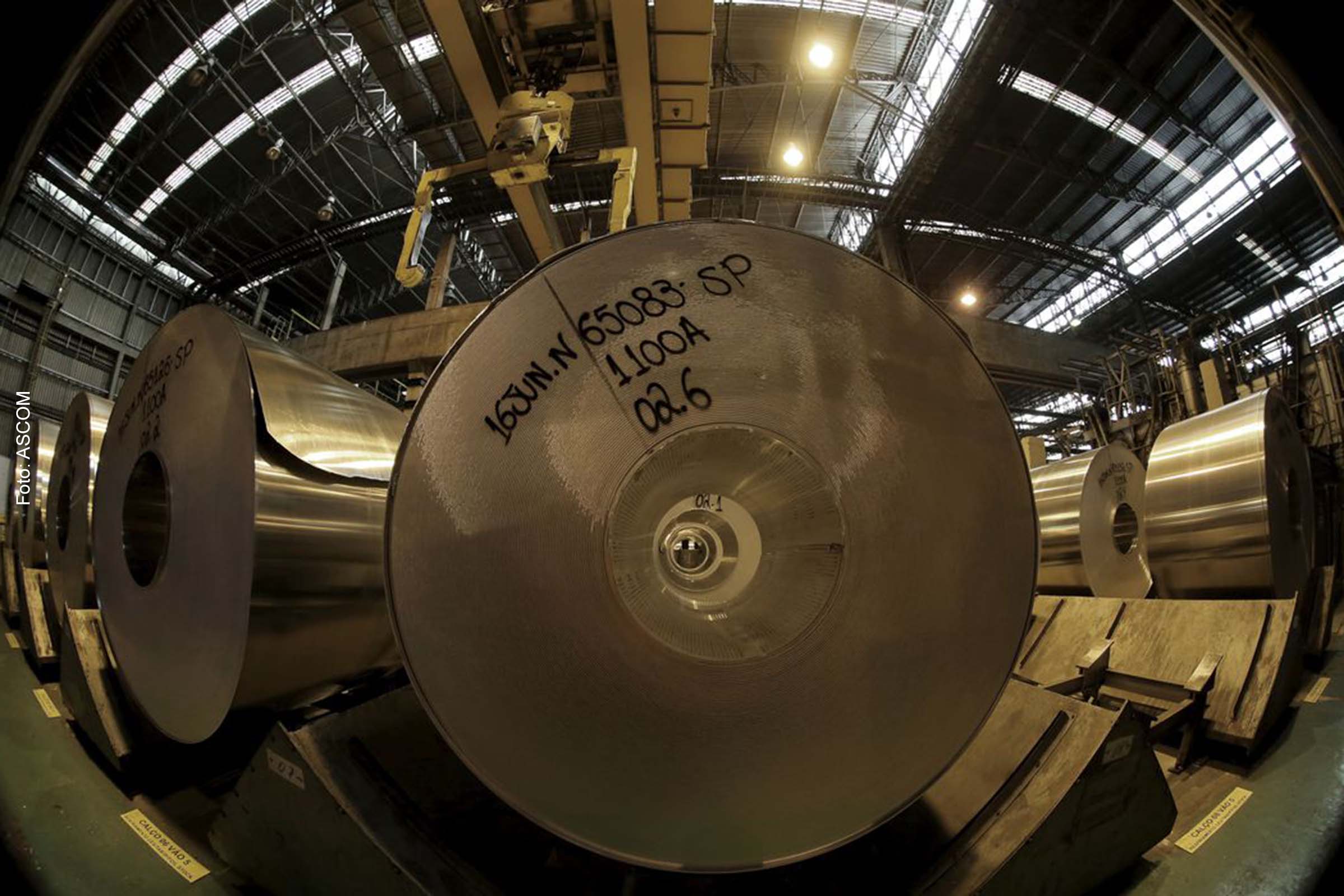 Emprego industrial manteve-se “praticamente estável”, segundo a CNI, apresentando recuo de “apenas 0,1%” na comparação com janeiro.