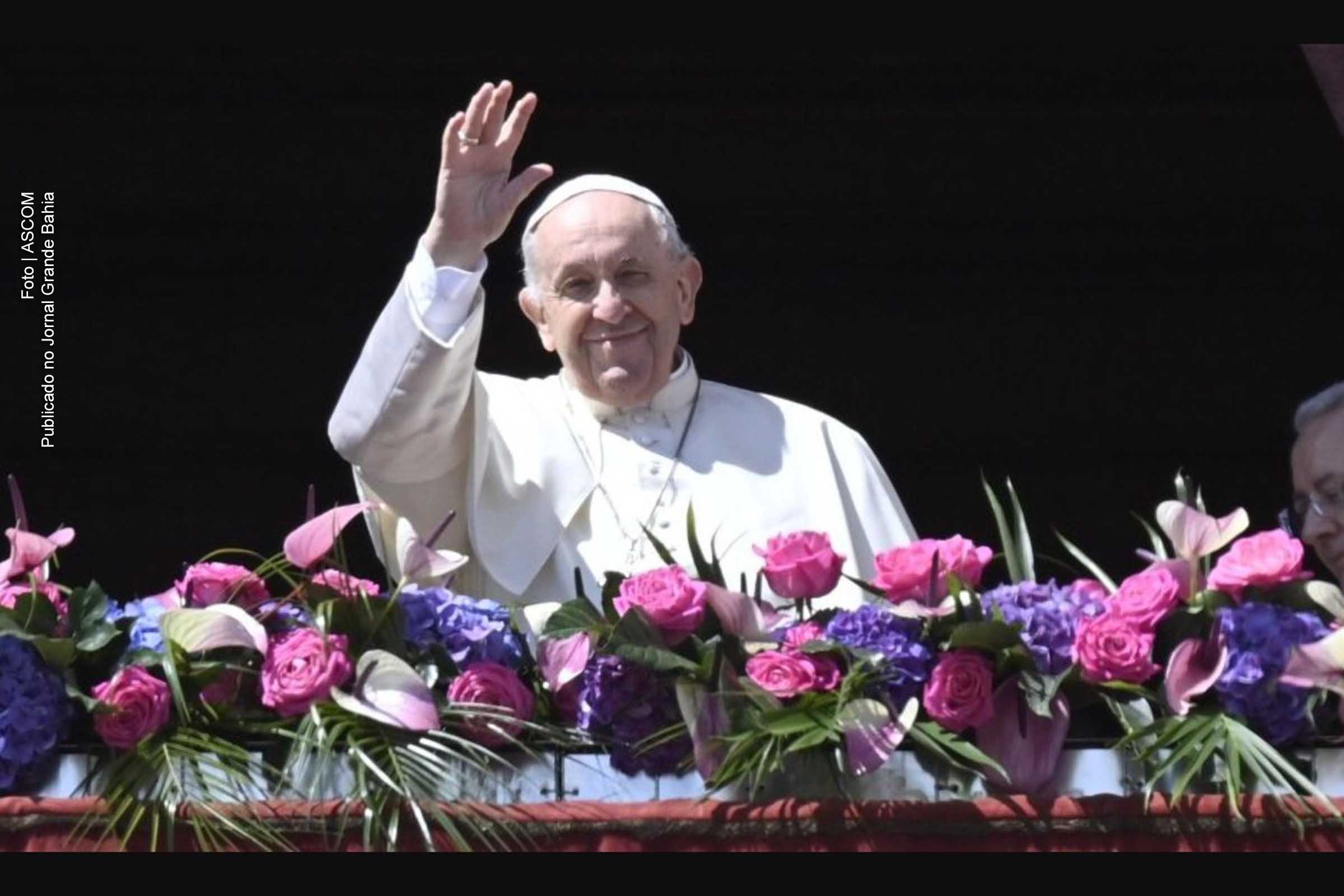 Papa Francisco: Também os nossos olhos estão incrédulos, nesta Páscoa de guerra.