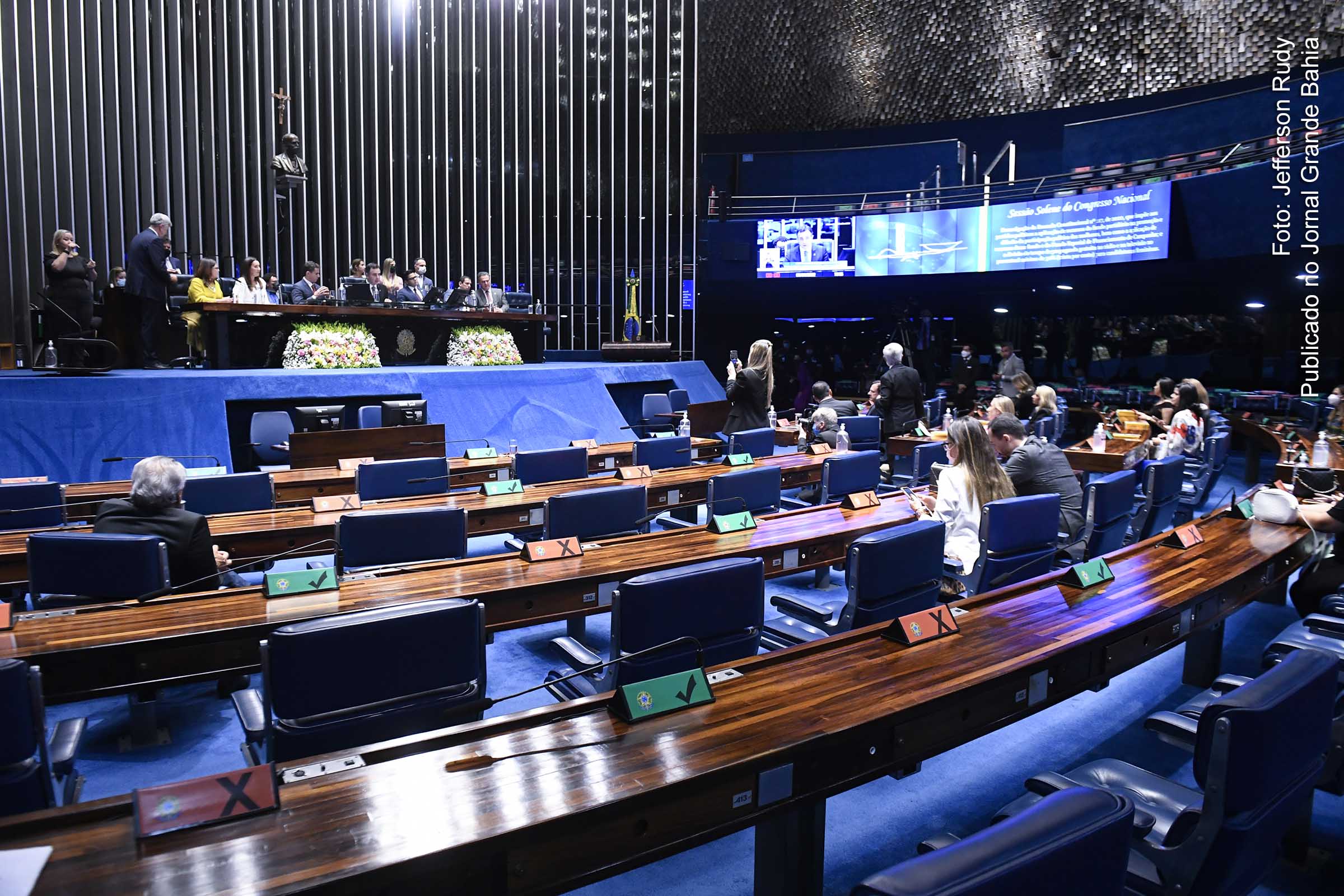 Plenário do Senado Federal durante sessão solene semipresencial do Congresso Nacional destinada à promulgação da Emenda Constitucional n° 117, de 2022, proveniente da PEC n° 18 de 2021,