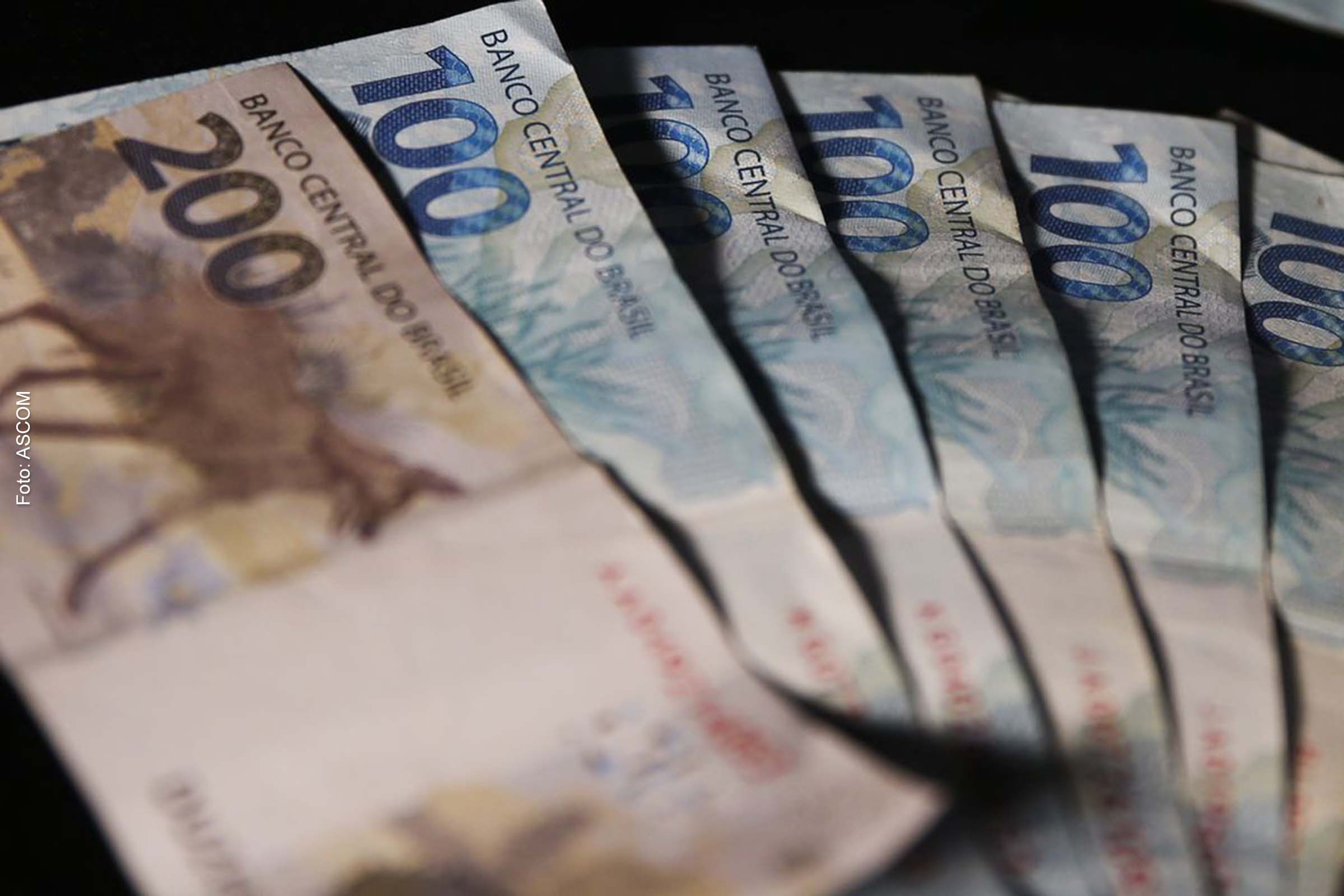 Pelas estimativas oficiais, a inflação pelo Índice Nacional de Preços ao Consumidor Amplo (IPCA) cairá para 3,3% em 2023 e para 3% em 2024 e 2025.