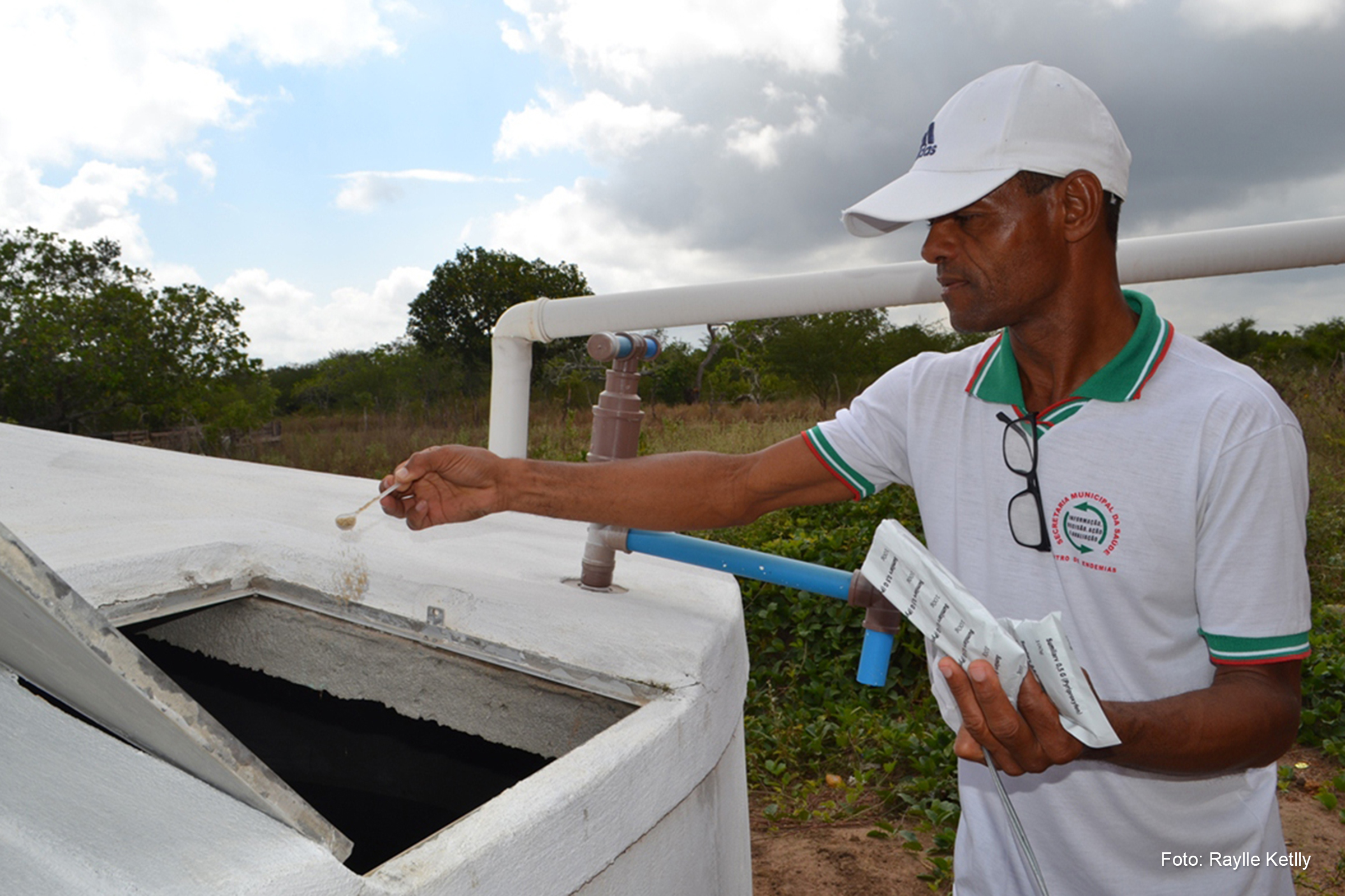 No ano de 2021, o pico de notificações para dengue e Chikungunya ocorreu no mês de maio, período em que é esperado um aumento no número de casos.