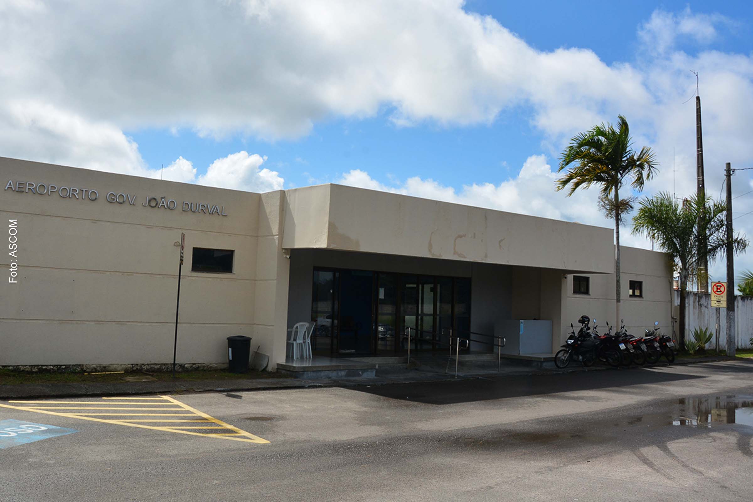 Prefeito Colbert Martins volta a cobrar prioridade ao Governo da Bahia para funcionamento do aeroporto de Feira de Santana