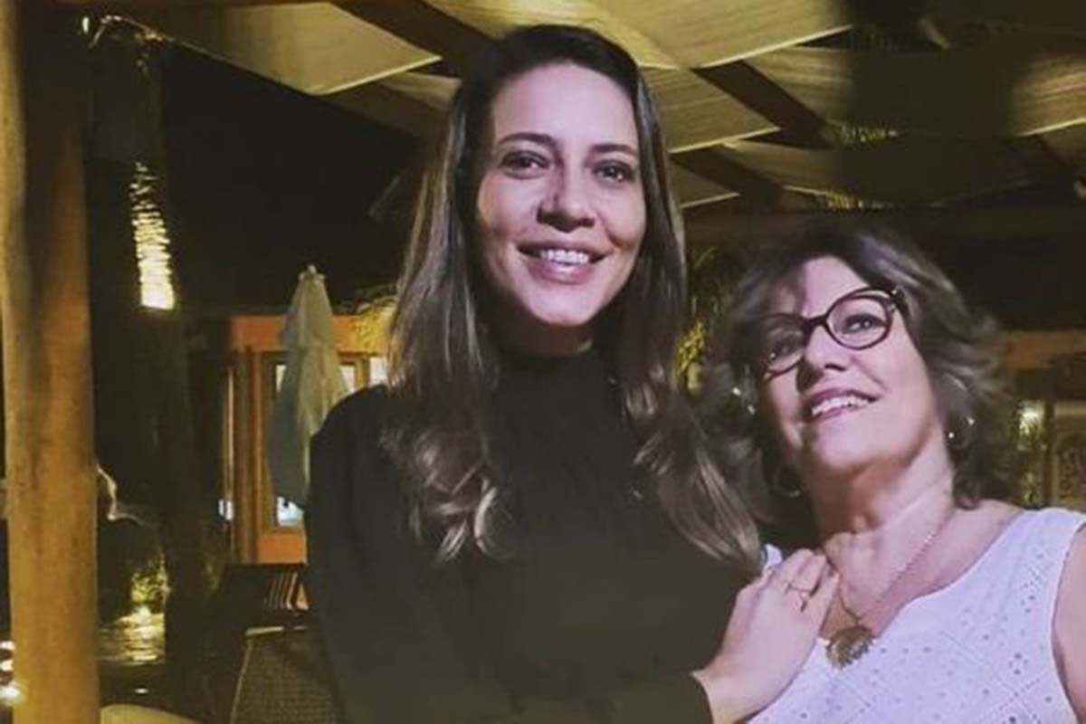 A charmosa e bonita Diana Aranha aniversariando ao lado da mamãe Conceição Aranha.