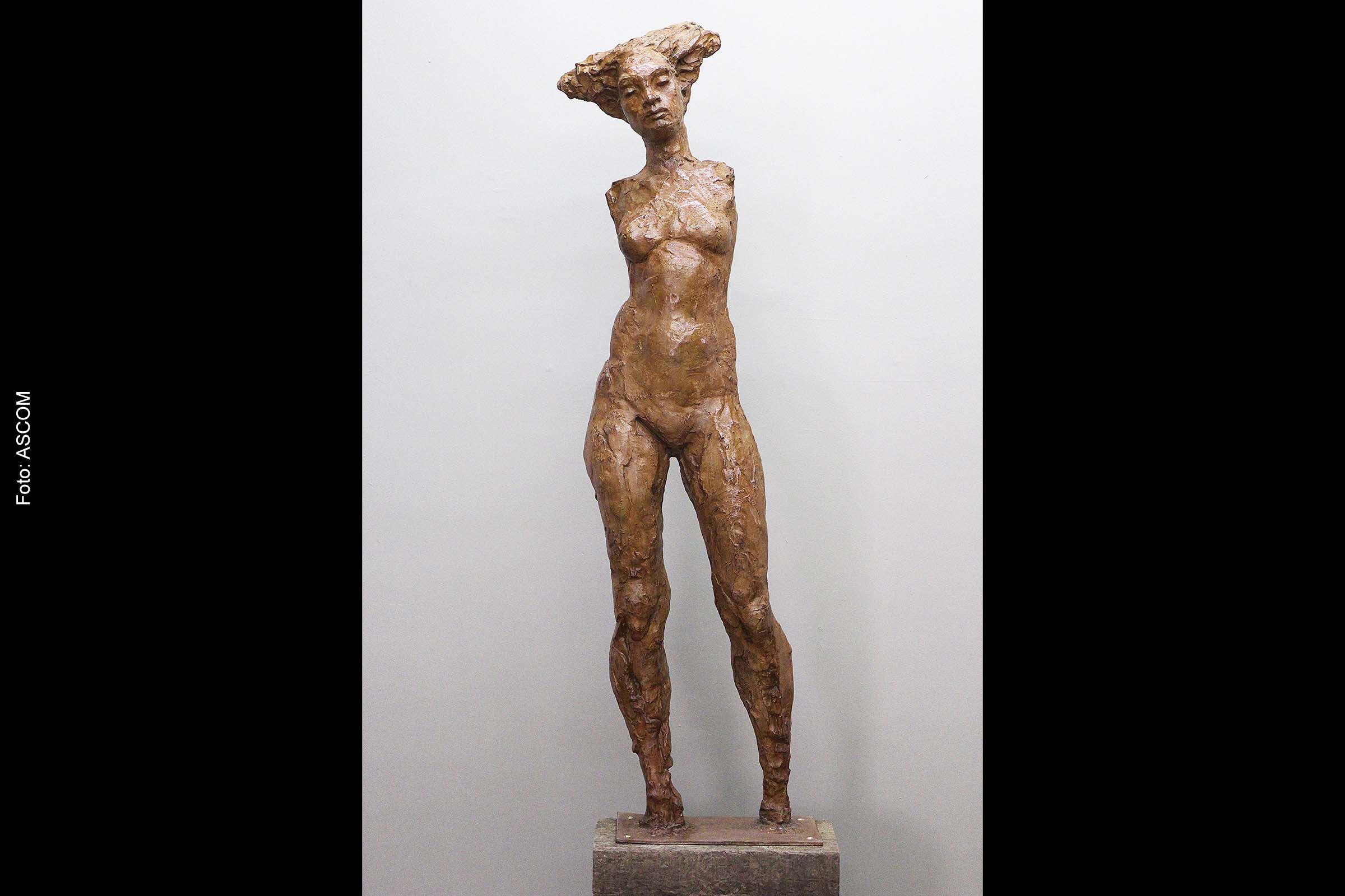 No casarão do Palacete está a exposição As Bacantes, com esculturas do artista plástico baiano Israel Kislansky.