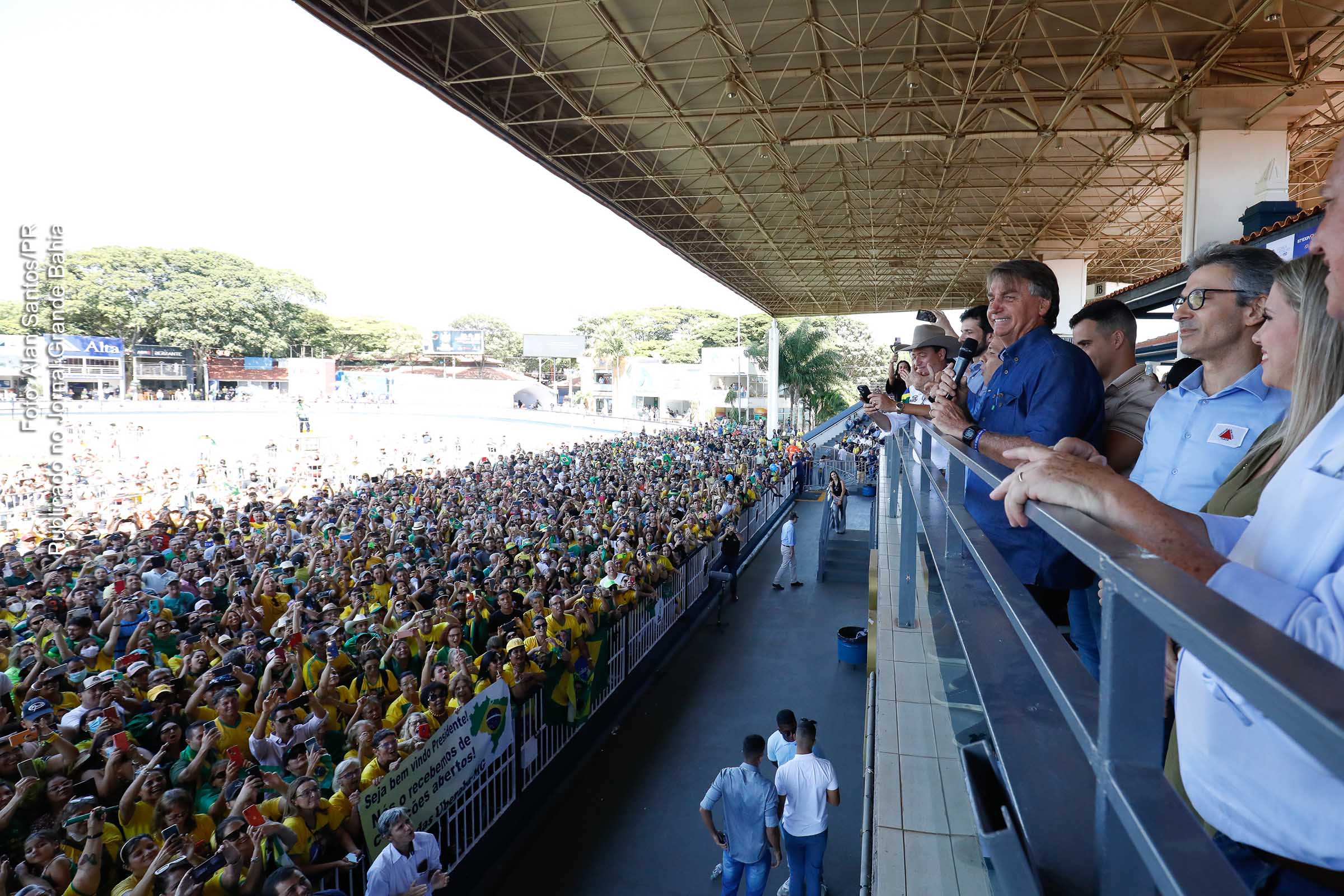 Presidente Jair Bolsonaro (PL) durante discurso na cerimônia de abertura da 87ª ExpoZebu em Uberaba, Minas Gerais.