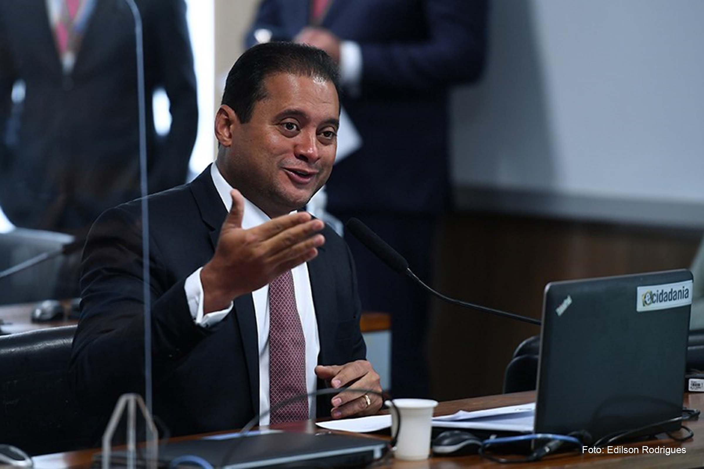 Weverton defendeu aprovação da proposta, que altera o Estatuto da Advocacia.