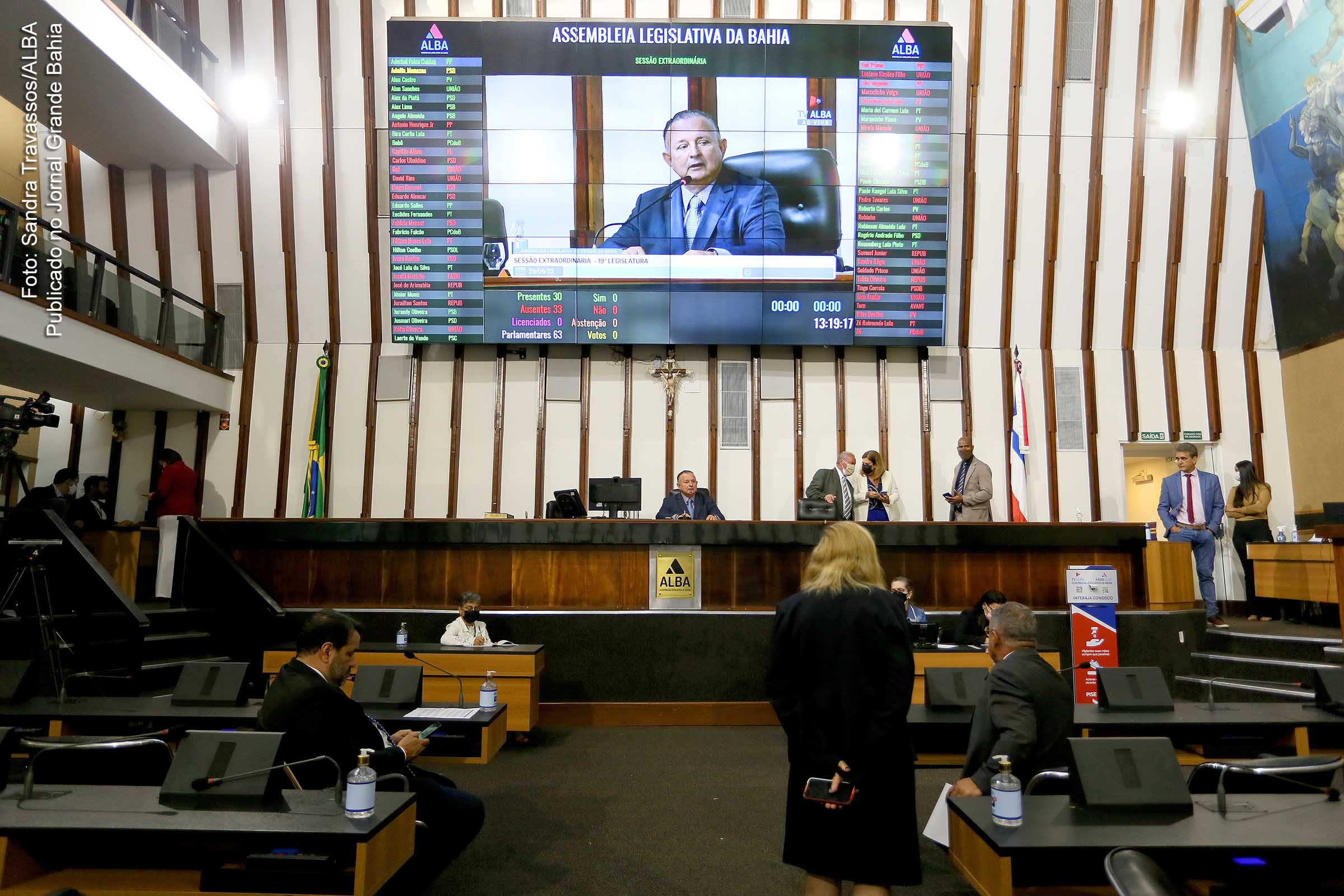 ALBA tem recesso de 2022 suspenso pelo deputado Adolfo Menezes.