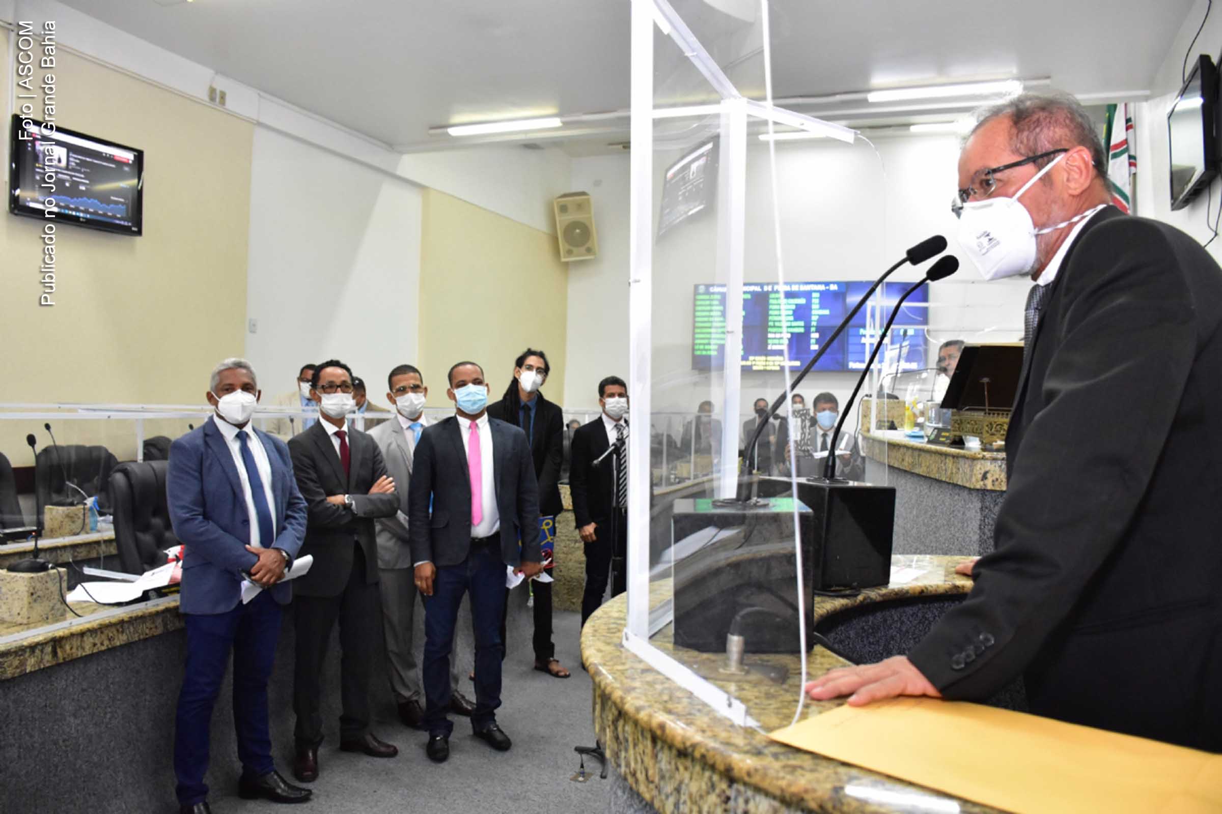 Prefeito Colbert Martins responde ofício da Câmara Municipal de Feira de Santana e diz que ordem do juízo sobre votação da recondução do procurador Moura Pinho não foi cumprida