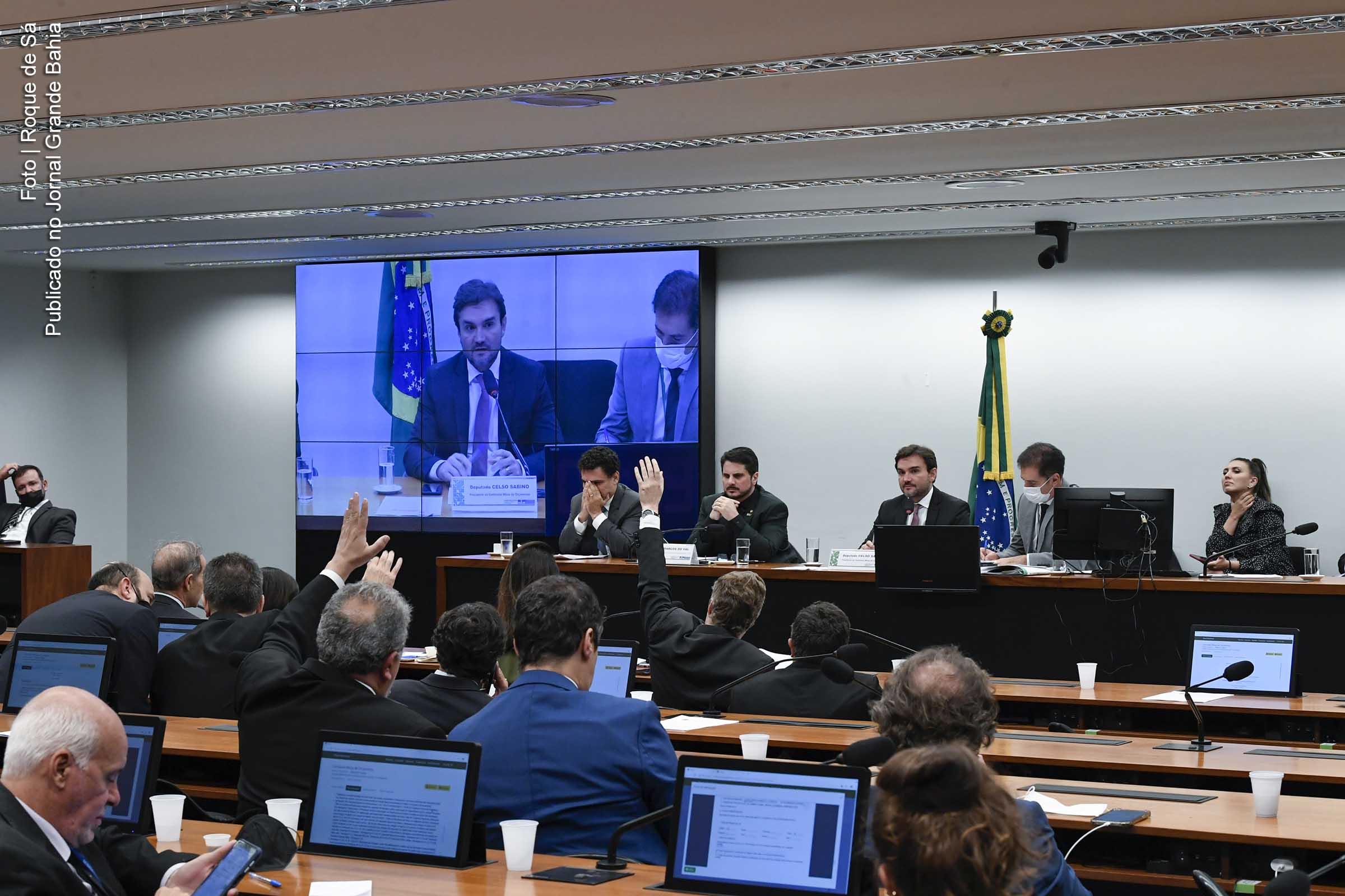 Senadores e deputados na reunião da CMO que aprovou o projeto da Lei de Diretrizes Orçamentárias, nesta quarta-feira (29/06/2022).