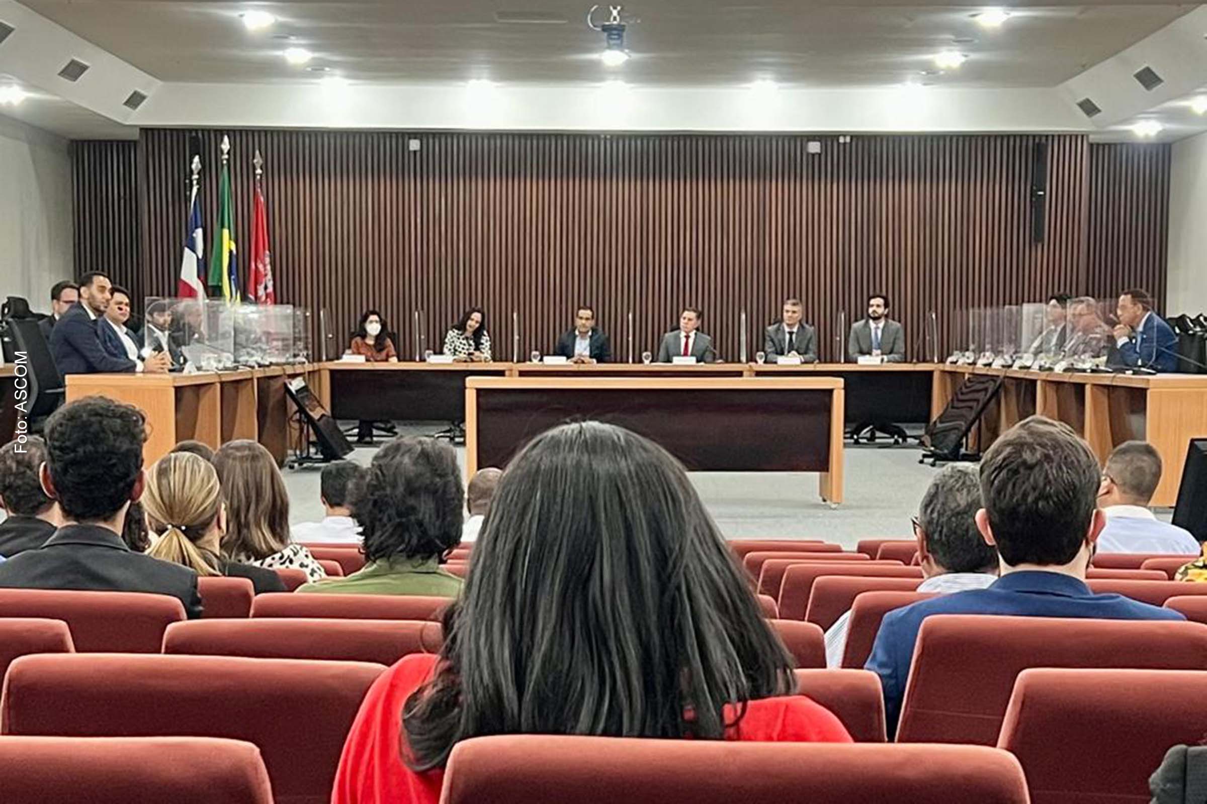 A cerimônia aconteceu no auditório Desembargadora Only Silva, no edifício-sede do PJBA, reunindo prefeitos e autoridades municipais.