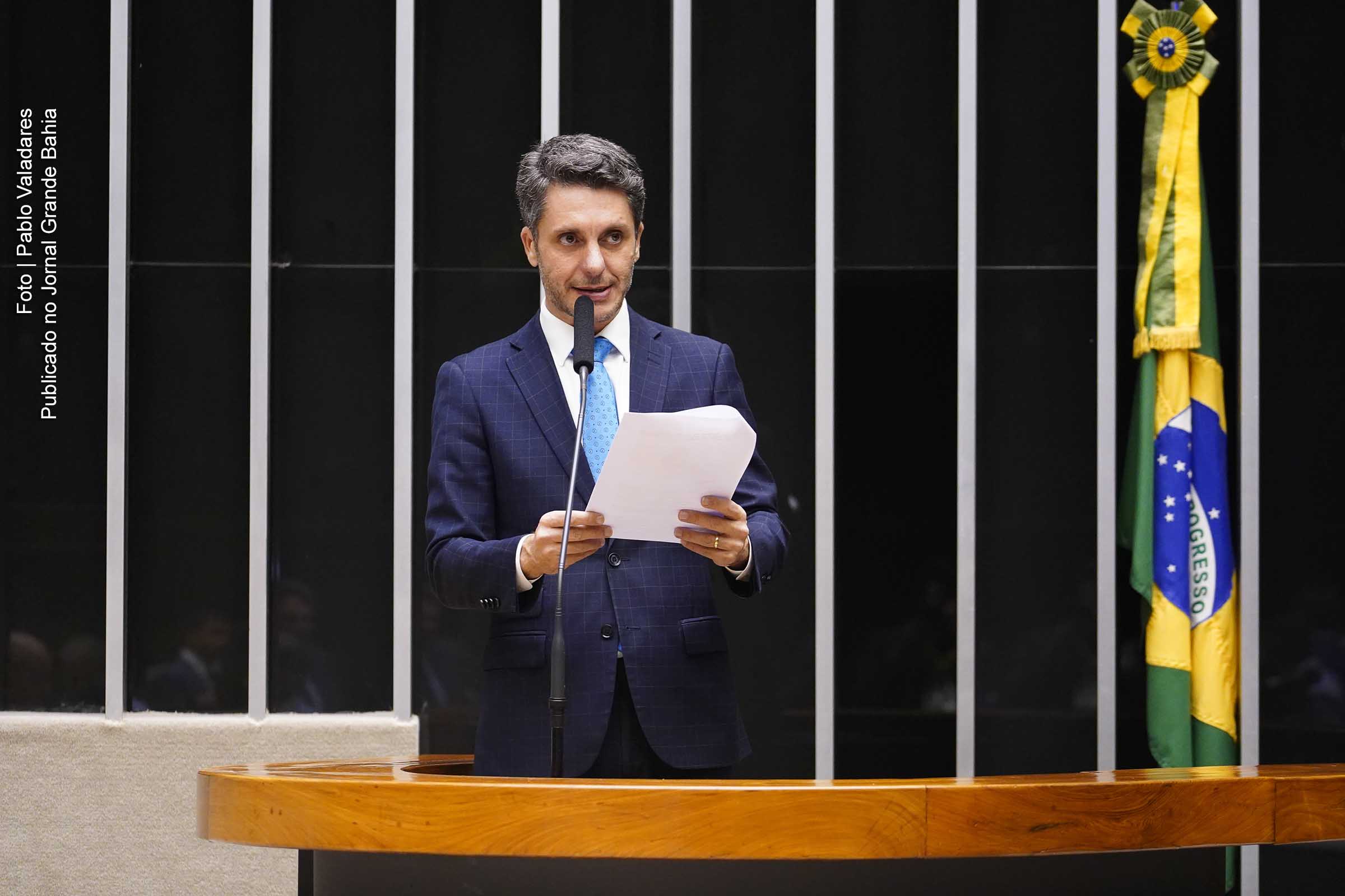 Câmara dos Deputados aprova MP que altera incentivos fiscais à indústria petroquímica; Texto segue para sanção