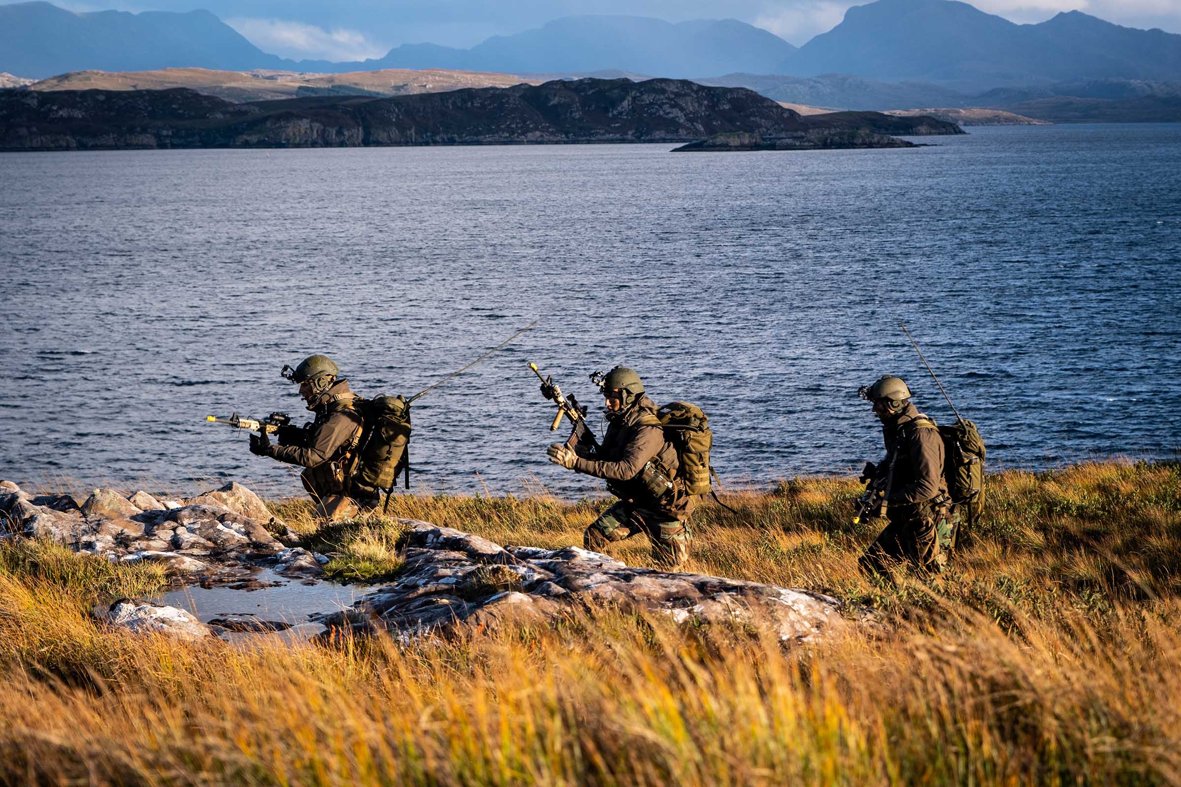 Liderado pelos EUA, serviço secreto e forças militares atuam na Ucrânia contra a Rússia.