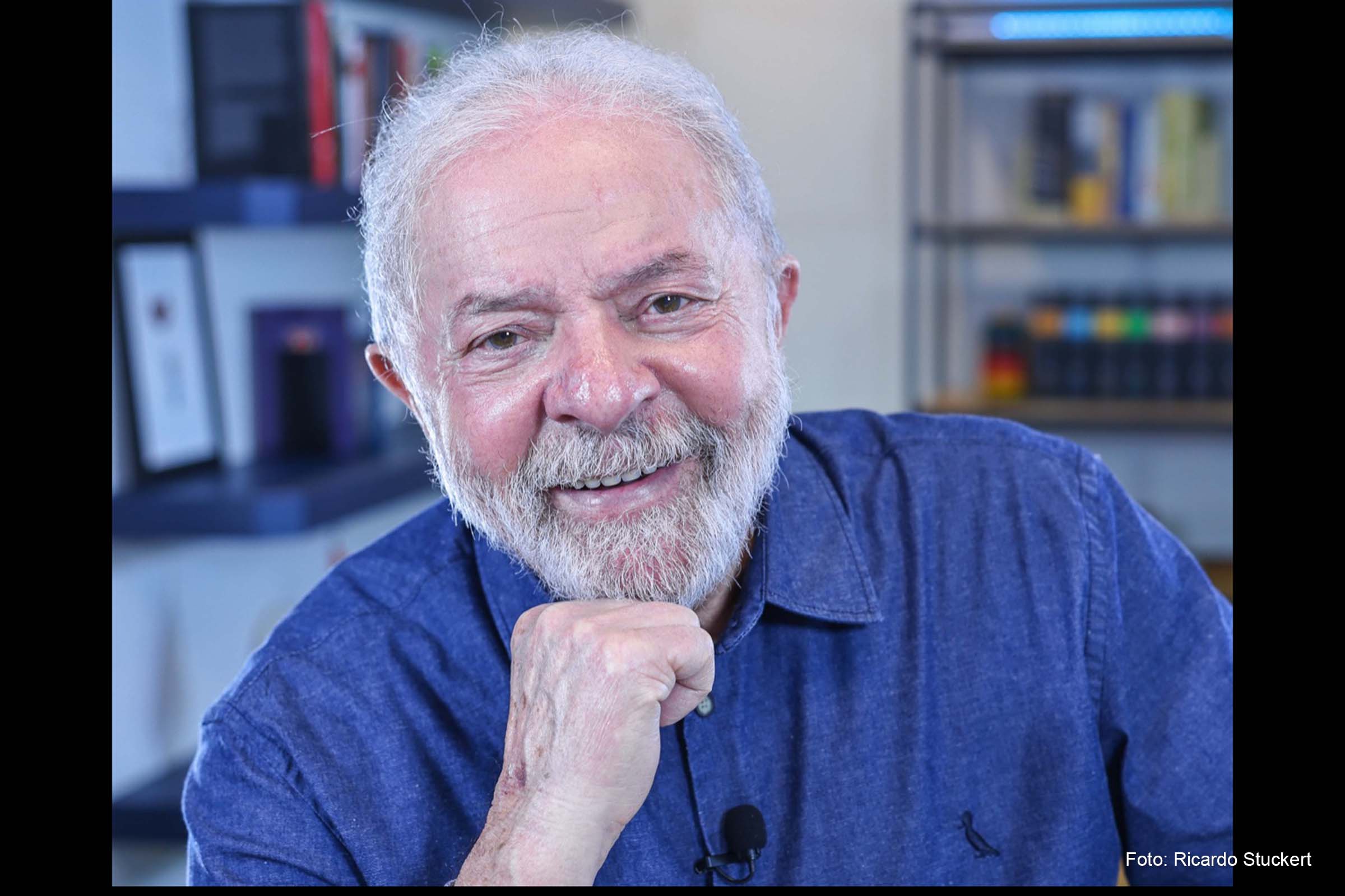 "É preciso criar condições de equiparação, efetivamente, que já está na Constituição, entre mulheres e homens", relembrou Lula.